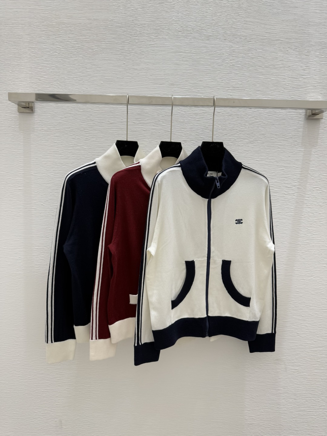 NO:453455,CE Home Early Autumn New Color-blocking Turtleneck Knitted Cardigan Color White Red Black Size 36.38.40, Alexander wang19860909CE家 早秋新款拼色高领针织开衫 颜色白色 红色 黑色 尺码36.38.40,,alexander wang,Women's clothing