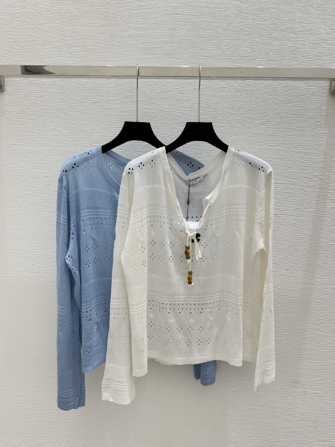 NO:453418,CH Home Early Autumn New Solid Color Hollow Knitted Long Sleeve Color Apricot Blue Size 36.38.40,,alexander wang19860909CH家 早秋新款纯色镂空针织长袖 颜色杏色 蓝色 尺码36.38.40,,alexander wang,Women's clothing