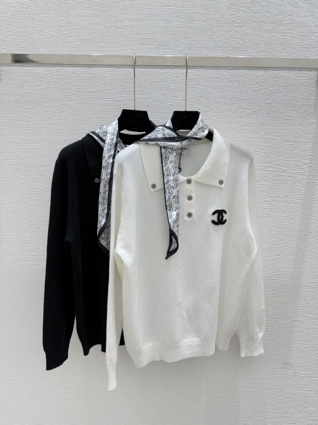 NO:453408,CH Home Early Autumn New Solid Color Lapel Knitted Long Sleeve Color White Black Size 36.38.40, Alexander Wang19860909CH家 早秋新款纯色翻领针织长袖 颜色白色 黑色 尺码36.38.40,,alexander wang,Women's clothing