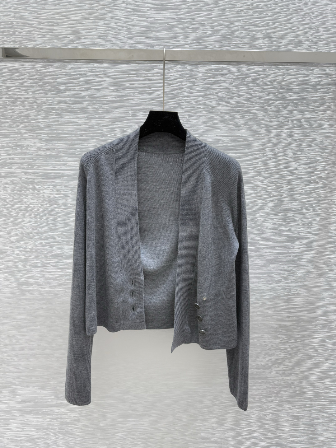 NO:453403,LP Home Early Autumn New Solid Color Knitted Cardigan Color Gray Size 36.38.40, Loro Piana, Alexander Wang19860909LP家 早秋新款纯色针织开衫 颜色灰色 尺码36.38.40,,loro piana,alexander wang,Women's clothing