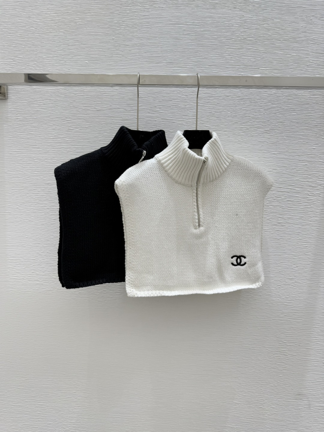 NO:455037,CH Home Early Autumn New Style Turnis Neck Knitted Shawl Color White Black Size 36.38.40, Shawls,alexander wang19860909CH家 早秋新款 高领针织披肩 颜色白色 黑色 尺码36.38.40,,shawls,alexander wang,Women's clothing