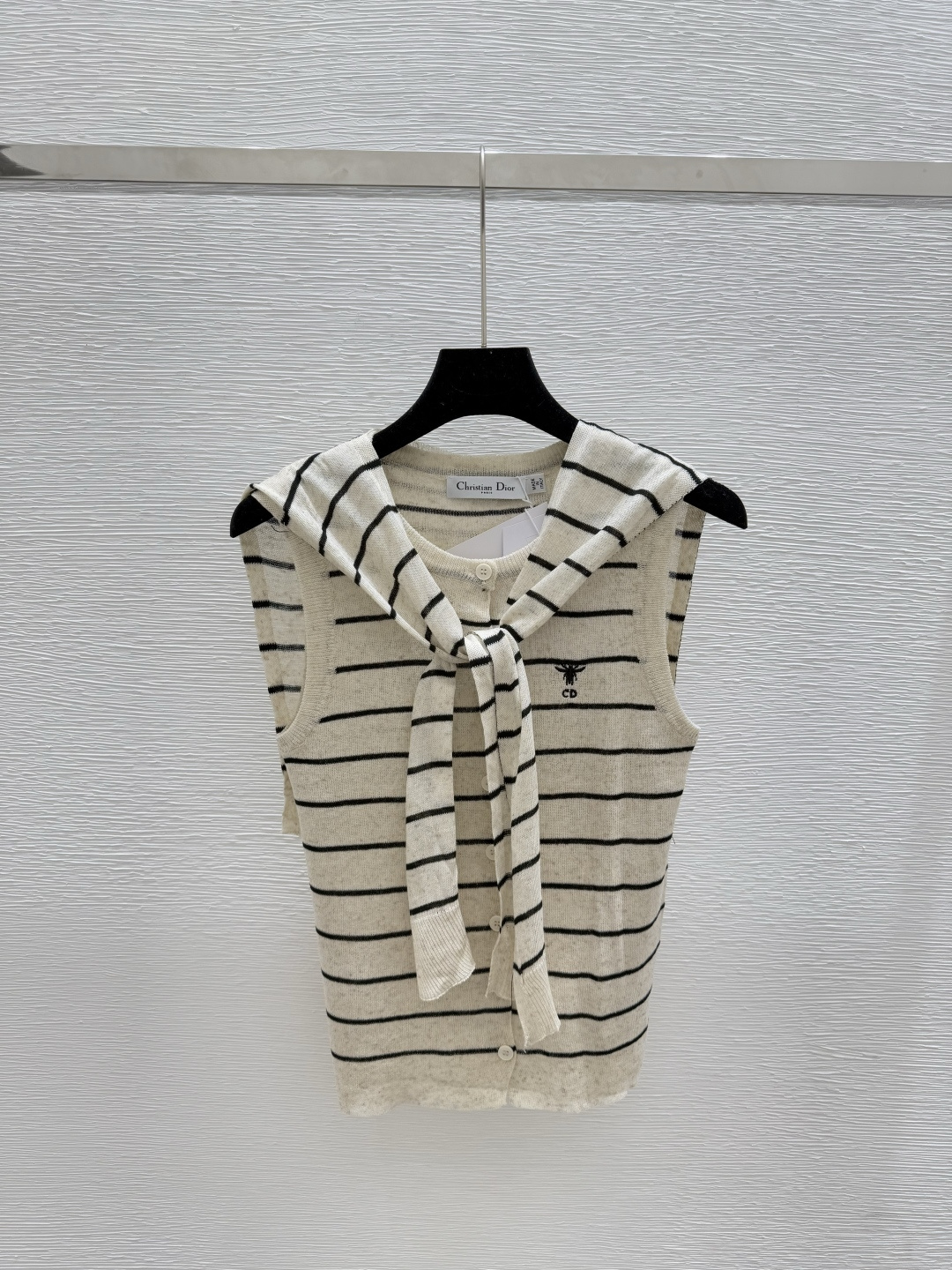 NO:455027,D Home Summer New Style Contrast Striped Shawls Knitted Vest Color Oat Size 36.38.40, Dior, Shawls, Alexander Wang19860909D家 夏季新款 撞色条纹披肩针织背心 颜色燕麦 尺码36.38.40,,dior,shawls,alexander wang,Women's clothing