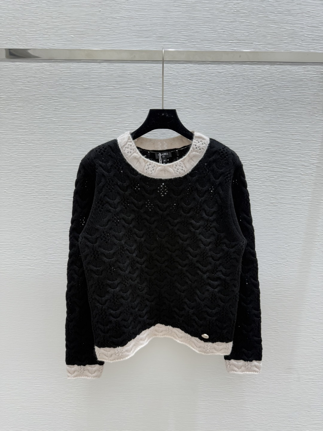 NO:455765,CH Home Early Autumn New Style Color Block Round Neck Knitted Long Sleeve Color Black Size 36.38.40, Alexander Wang19860909CH家 早秋新款 拼色圆领针织长袖 颜色黑色 尺码36.38.40,,alexander wang,Women's clothing