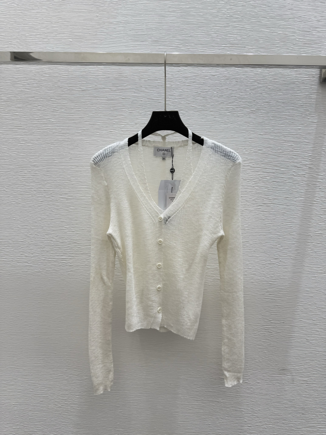 NO:457041,CH Home Early Autumn New Style, Fake Two-Piece Knit Cardigan, Color White, Size 36.38.40,,alexander wang19860909CH家 早秋新款 挂脖假两件针织开衫 颜色白色 尺码36.38.40,,alexander wang,Women's clothing
