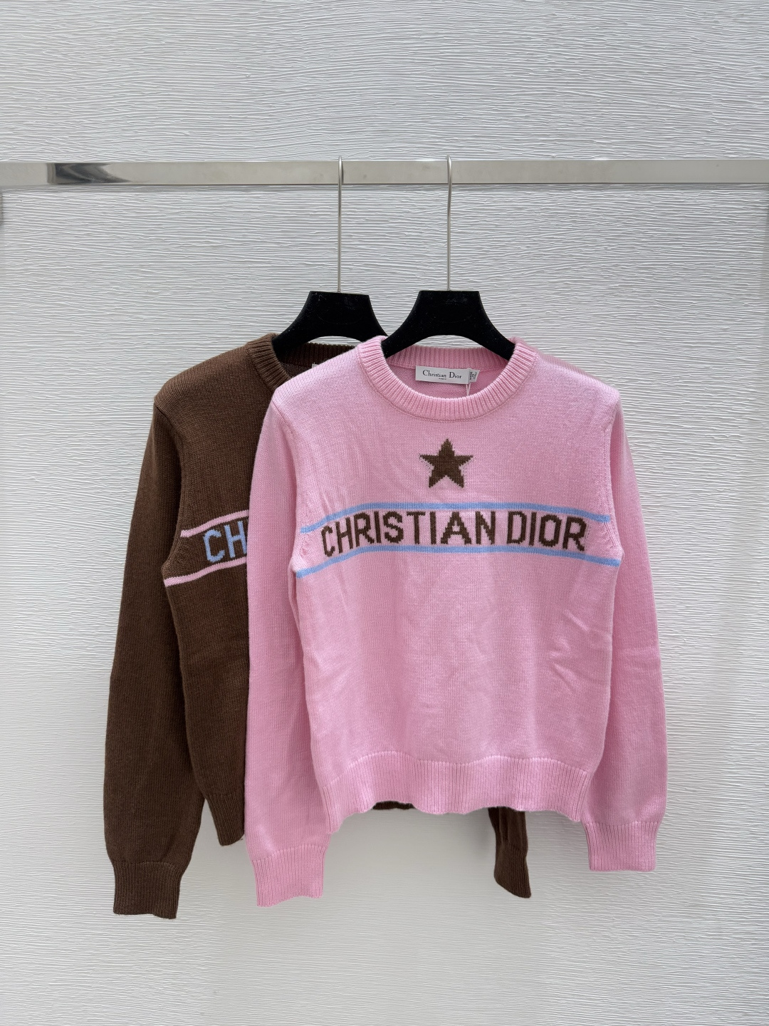 NO:467630,D Home Early Autumn New Five-pointed Star Letter Round Neck Knitted Long Sleeve Color Pink Coffee Size 36.38.40, Dior, Alexander wang19860909D家 早秋新款 五角星字母圆领针织长袖 颜色粉色 咖啡 尺码36.38.40,,dior,alexander wang,Women's clothing