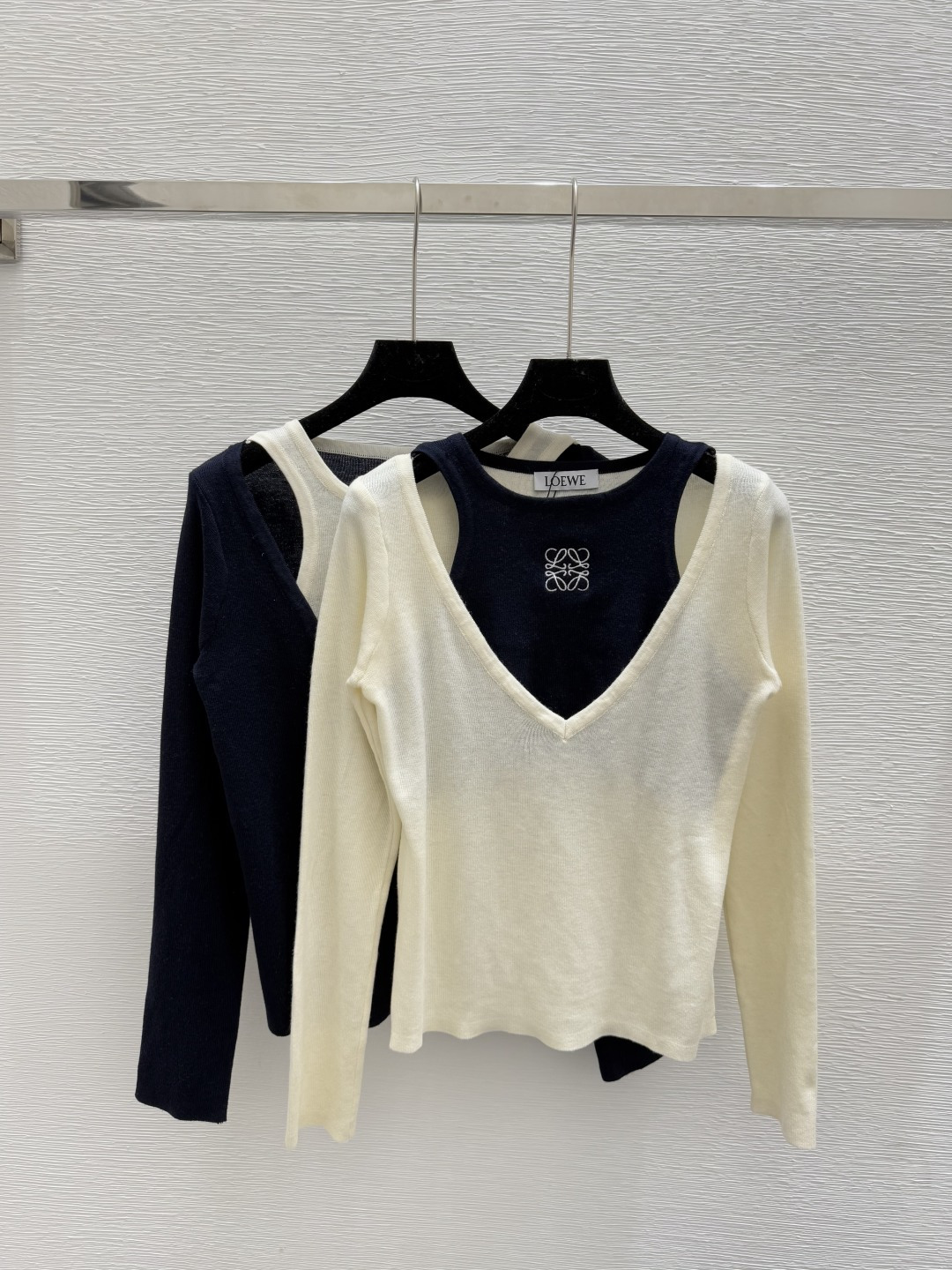 NO:469047,LO Home Early Autumn New Style Color-blocking Fake Two-Piece Knitted Long Sleeve Color Apricot Blue Size 36.38.40,,alexander wang19860909LO家 早秋新款 拼色假两件针织长袖 颜色杏色 宝蓝 尺码36.38.40,,alexander wang,Women's clothing