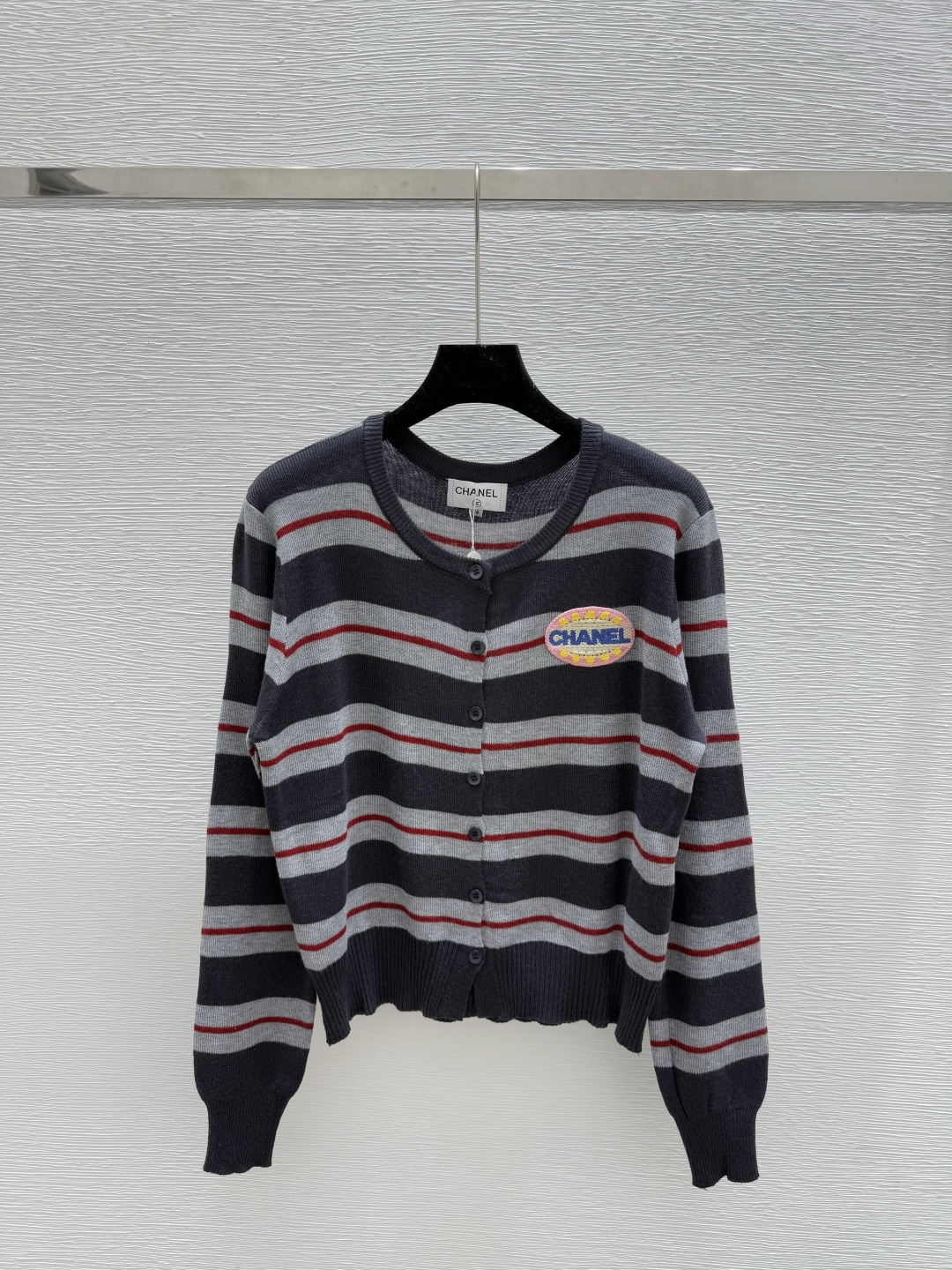 NO:469041,CH Home Early Autumn New Contrast Striped Round Neck Knitted Long Sleeve Cardigan Color Gray Size 36.38.40,,alexander wang19860909CH家 早秋新款 撞色条纹圆领针织长袖开衫 颜色灰色 尺码36.38.40,,alexander wang,Women's clothing