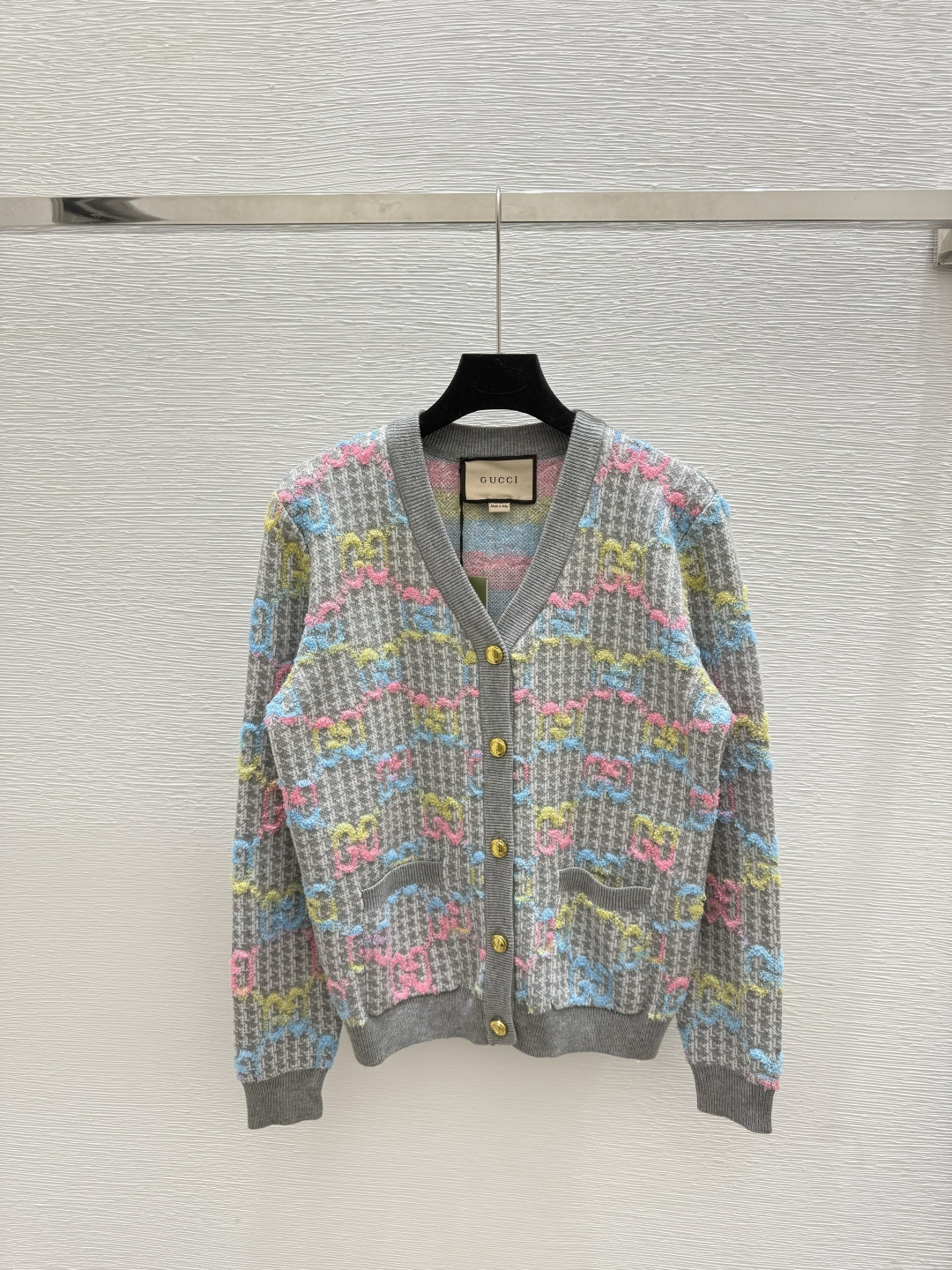 NO:473942,G Home Early Autumn New Style Letter Jacquard V-neck Knitted Long Sleeve Cardigan Color Gray Size 36.38.40, gucci, alexander wang19860909G家 早秋新款 字母提花V领针织长袖开衫 颜色灰色 尺码36.38.40,,gucci,alexander wang,Women's clothing