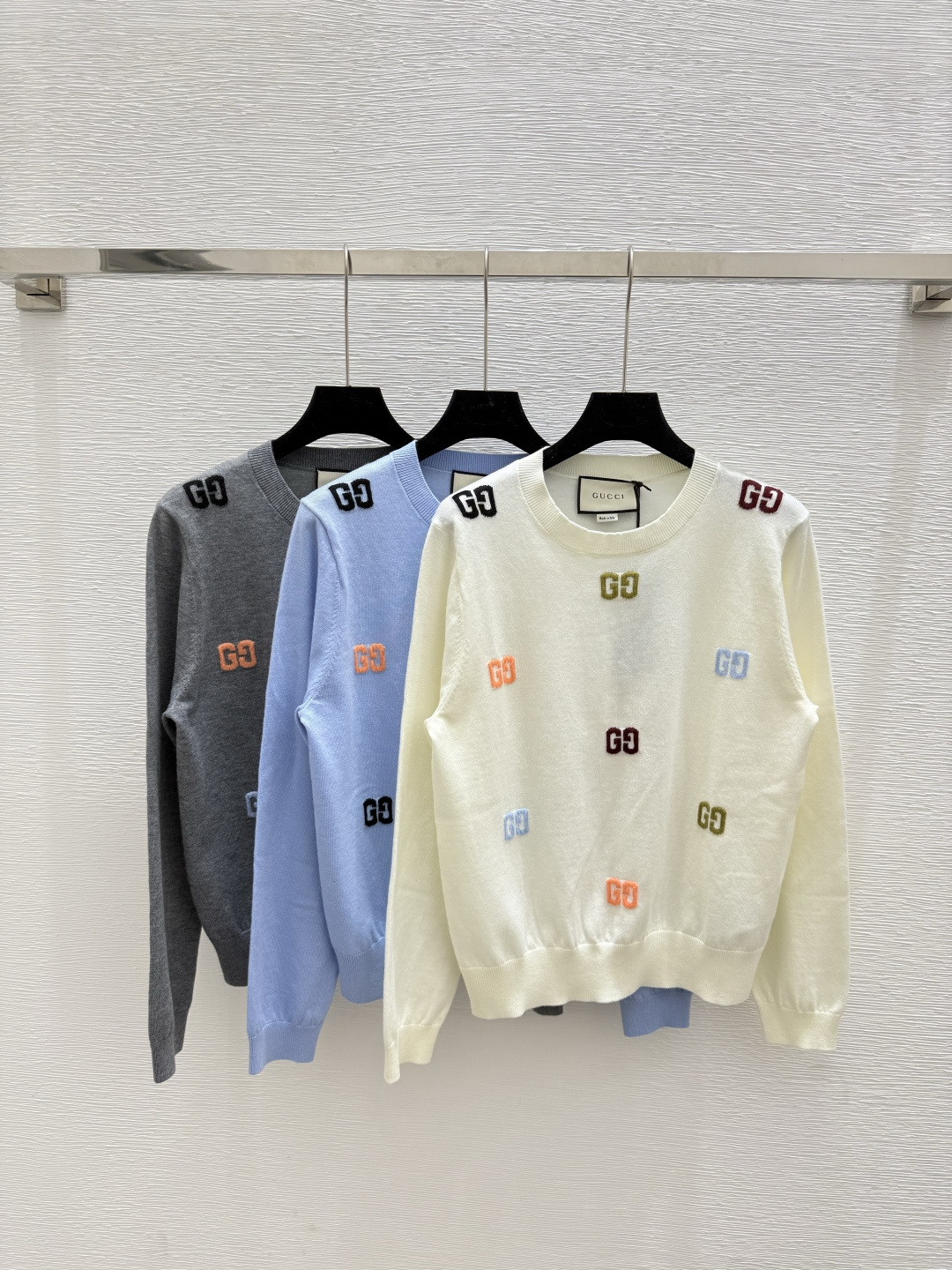 NO:473928,G Home Early Autumn New Style Letter Jacquard Round Neck Knitted Long Sleeve Color White Blue Gray Size 36.38.40, gucci,alexander wang19860909G家 早秋新款 字母提花圆领针织长袖 颜色白色 蓝色 灰色 尺码36.38.40,,gucci,alexander wang,Women's clothing