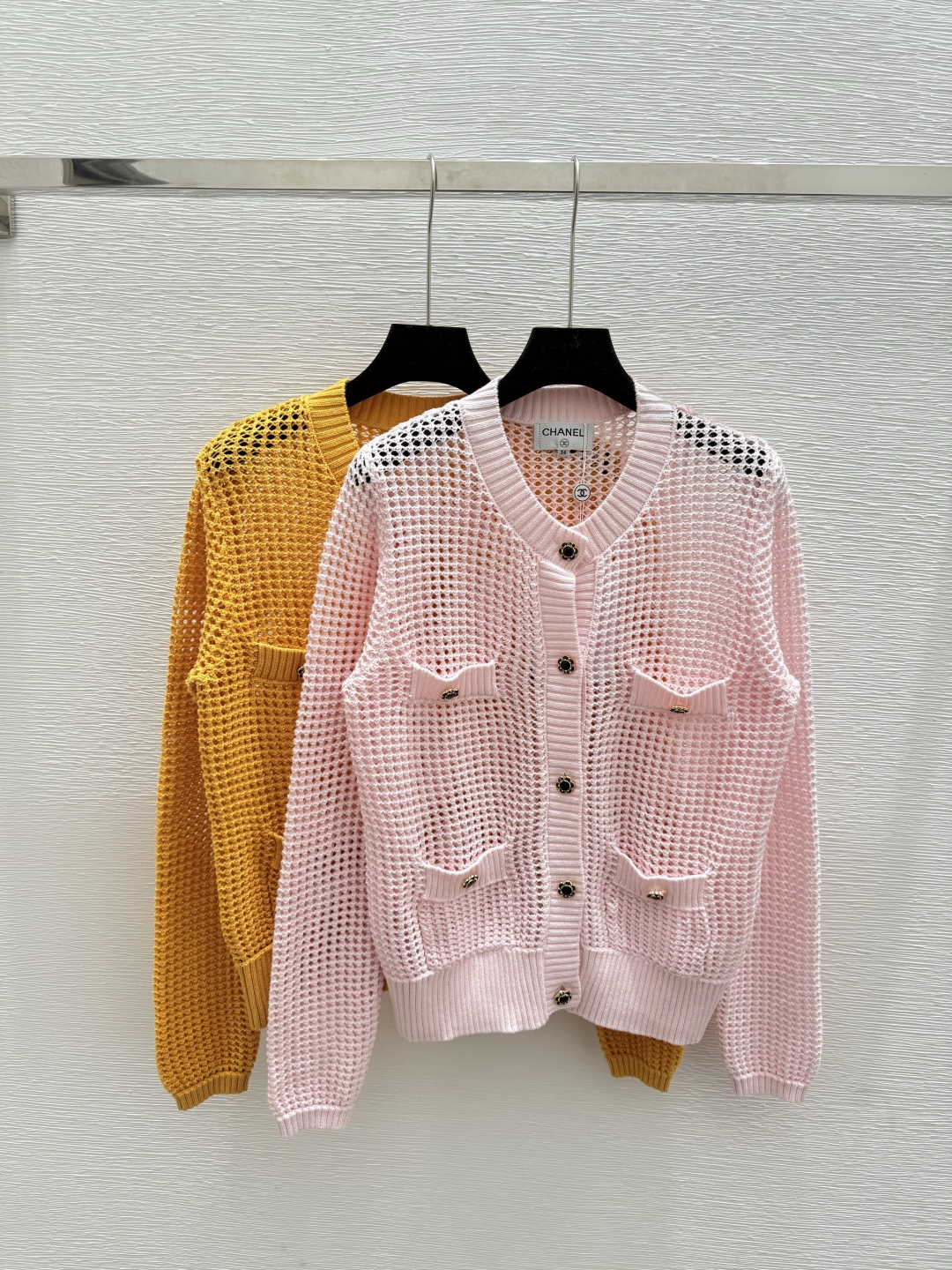 NO:473920,CH Home Early Autumn New Style Solid Color Hollow Knitted Long Sleeve Cardigan Color Pink Yellow Size 36.38.40,,alexander wang19860909CH家 早秋新款 纯色镂空针织长袖开衫 颜色粉色 黄色 尺码36.38.40,,alexander wang,Women's clothing