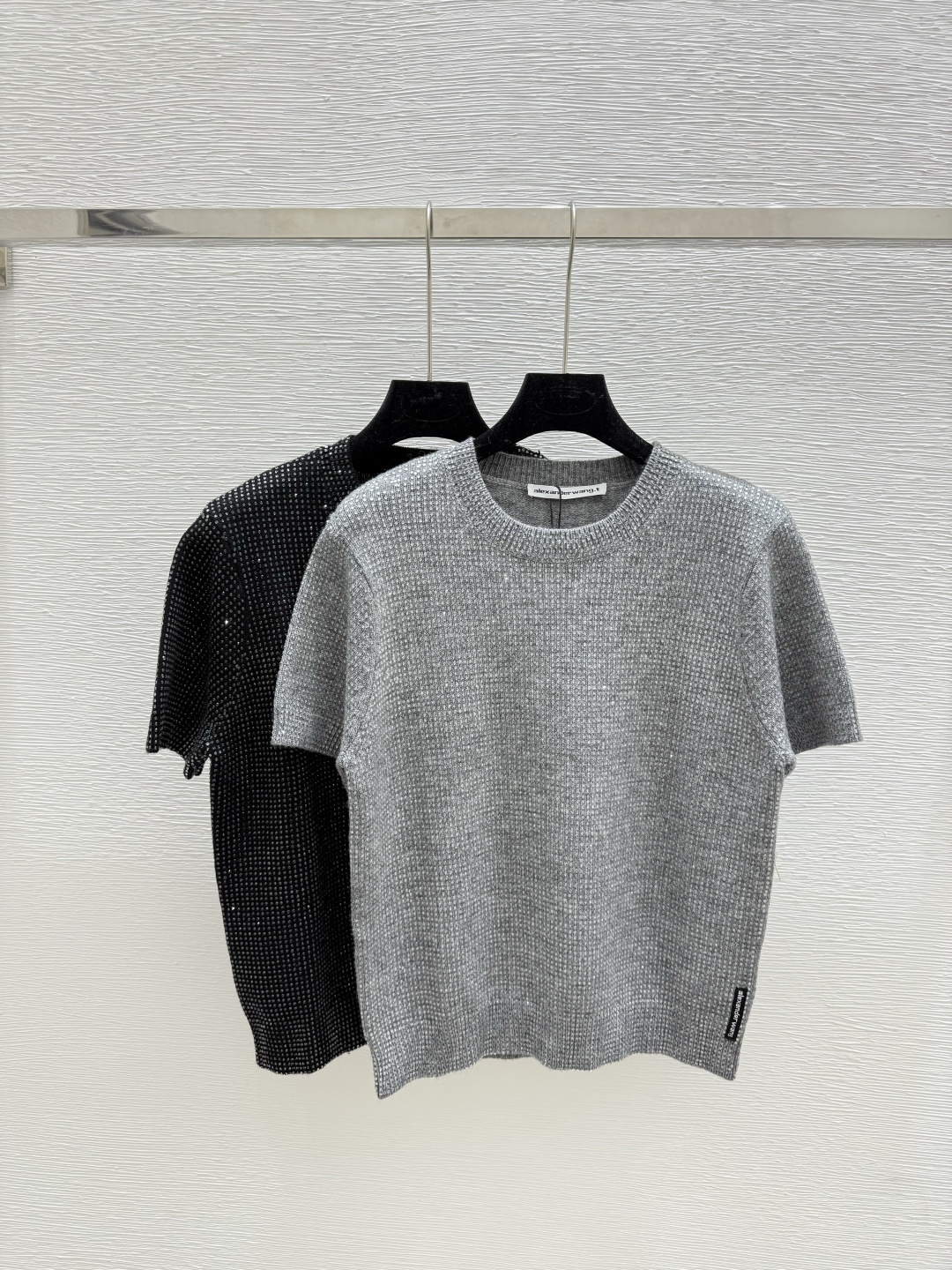 NO:473904,AW Home Summer New Style Solid Color Iron Diamond Round Neck Knitted Short Sleeve Color Gray Black Size 36.38.40, T-shirt,alexander wang19860909AW家 夏季新款 纯色烫钻圆领针织短袖 颜色灰色 黑色 尺码36.38.40,,T-shirt,alexander wang,Women's clothing