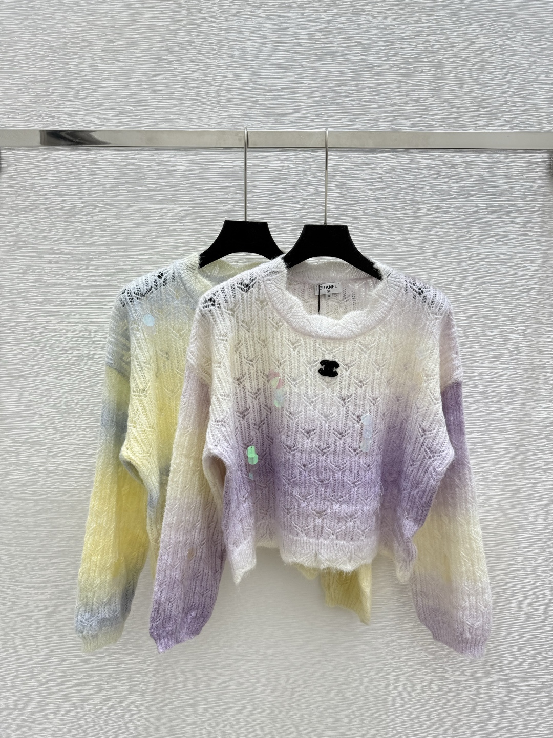 NO:473871,CH Home Early Autumn New Gradient Hollow Beads Lace Round Neck Knitted Long Sleeve Color Purple Yellow Size 36.38.40,,alexander wang19860909CH家 早秋新款 渐变镂空珠片花边圆领针织长袖 颜色紫色 黄色 尺码36.38.40,,alexander wang,Women's clothing