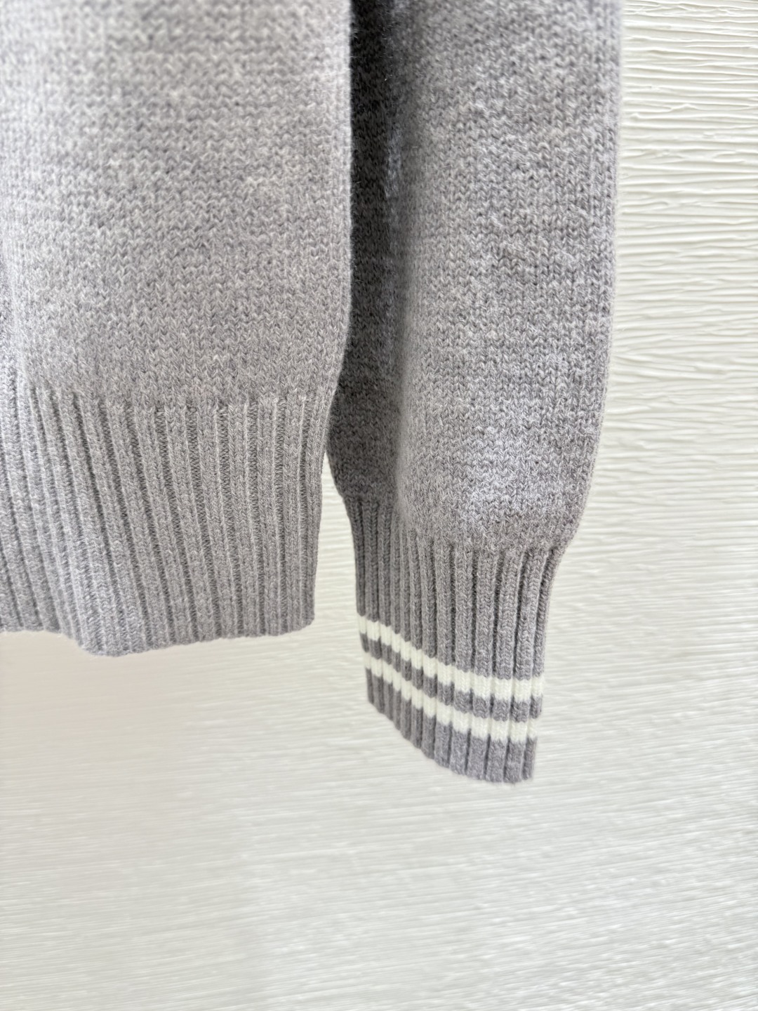 Vivienne Westwood V-Neck Knit Cardigan - Stylish Fall Essential 9 cmp i1756107091624 270 0 7