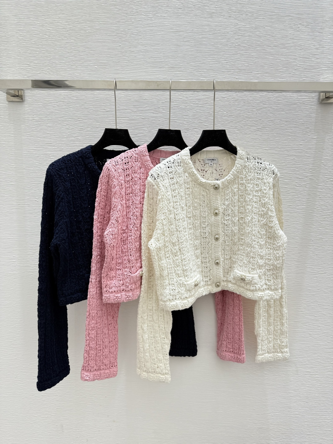 NO:475056,CH Home Early Autumn New Style Solid Color Hollow Round Neck Knitted Long Sleeve Cardigan Color White Pink Royal Blue Size 36.38.40,,alexander wang19860909CH家 早秋新款 纯色镂空圆领针织长袖开衫 颜色白色 粉色 宝蓝 尺码36.38.40,,alexander wang,Women's clothing