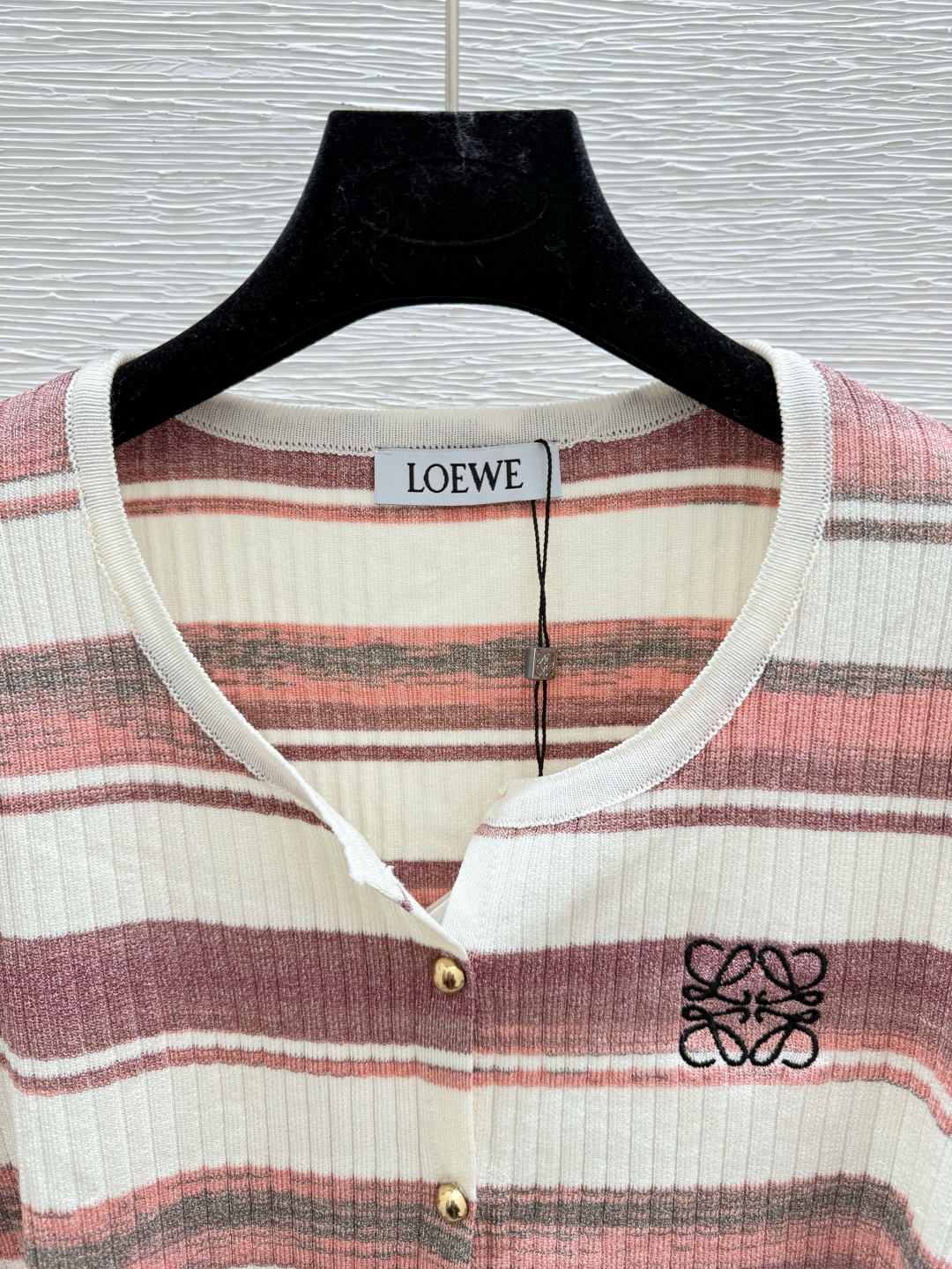 Loewe Striped Knit Cardigan: Embroidered Logo, Drawstring Design, Chic & Versatile 7 cmp i1756111304740 1628 0 5