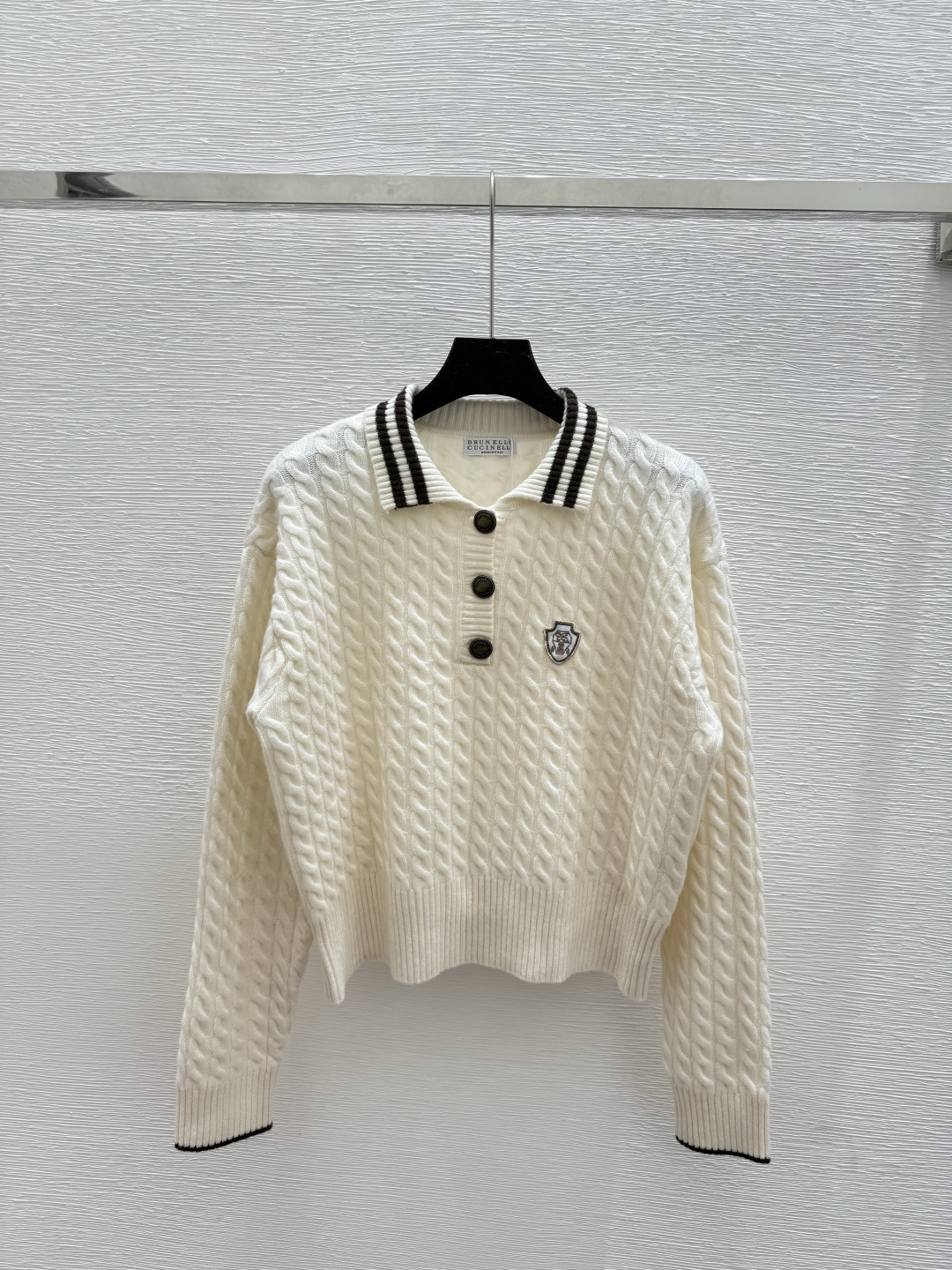 NO:475194,BC Home Early Autumn New Style Color Block Lapel Knitted Long Sleeve Color White Size 36.38.40, Chanel, Alexander Wang19860909BC家 早秋新款 拼色翻领针织长袖 颜色白色 尺码36.38.40,,chanel,alexander wang,Women's clothing