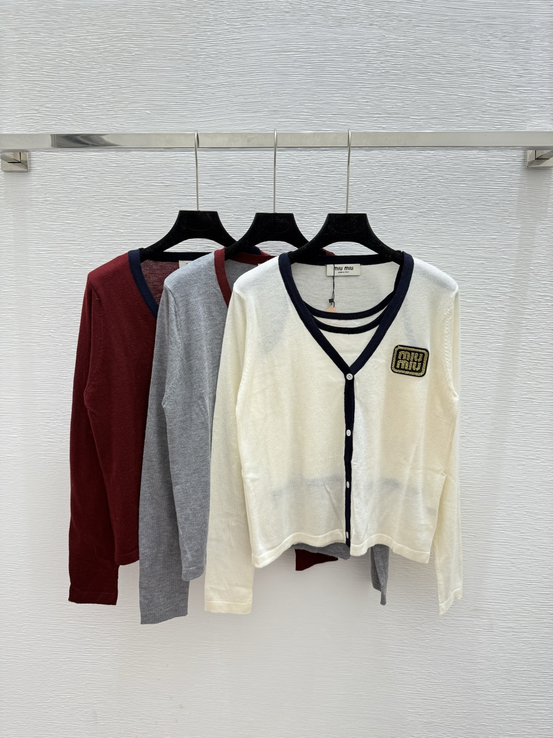 NO:475120,M Home Early Autumn New Style Solid Color Simple Knitted Sling Two-Piece Set Color White Gray Red Size 36.38.40,,alexander wang19860909M家 早秋新款 纯色简约针织吊带两件套 颜色白色 灰色 红色 尺码36.38.40,,alexander wang,Women's clothing