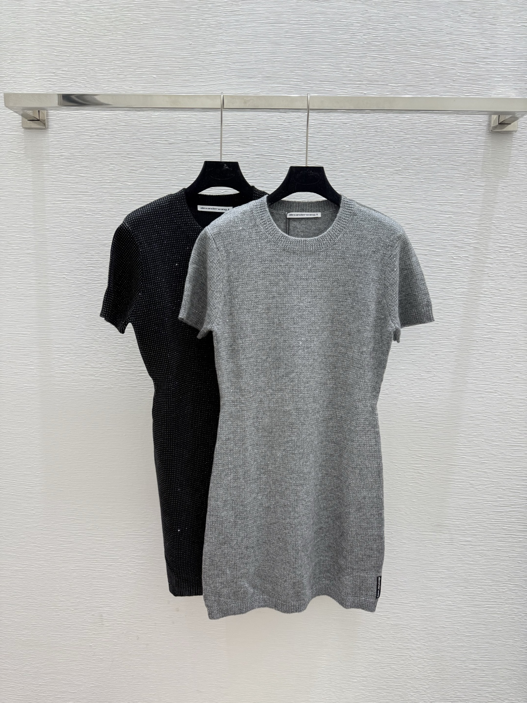 NO:478482,AW Home Early Autumn New Style Solid Color Iron Diamond Round Neck Knitted Dress Color Gray Black Size 36.38.40, Skirts,alexander wang19860909AW家 早秋新款 纯色烫钻圆领针织连衣裙 颜色灰色 黑色 尺码36.38.40,,skirts,alexander wang,Women's clothing