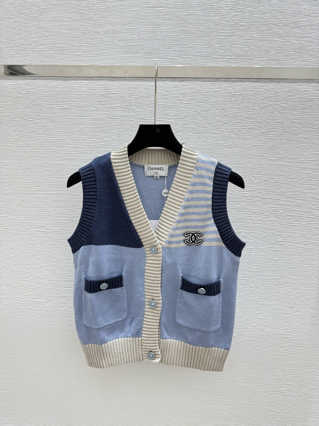 NO:479895,CH Home Summer New Style Color Block V-neck Knitted Vest Color Blue Size 36.38.40, Alexander Wang19860909CH家 夏季新款 拼色V领针织背心 颜色蓝色 尺码36.38.40,,alexander wang,Women's clothing