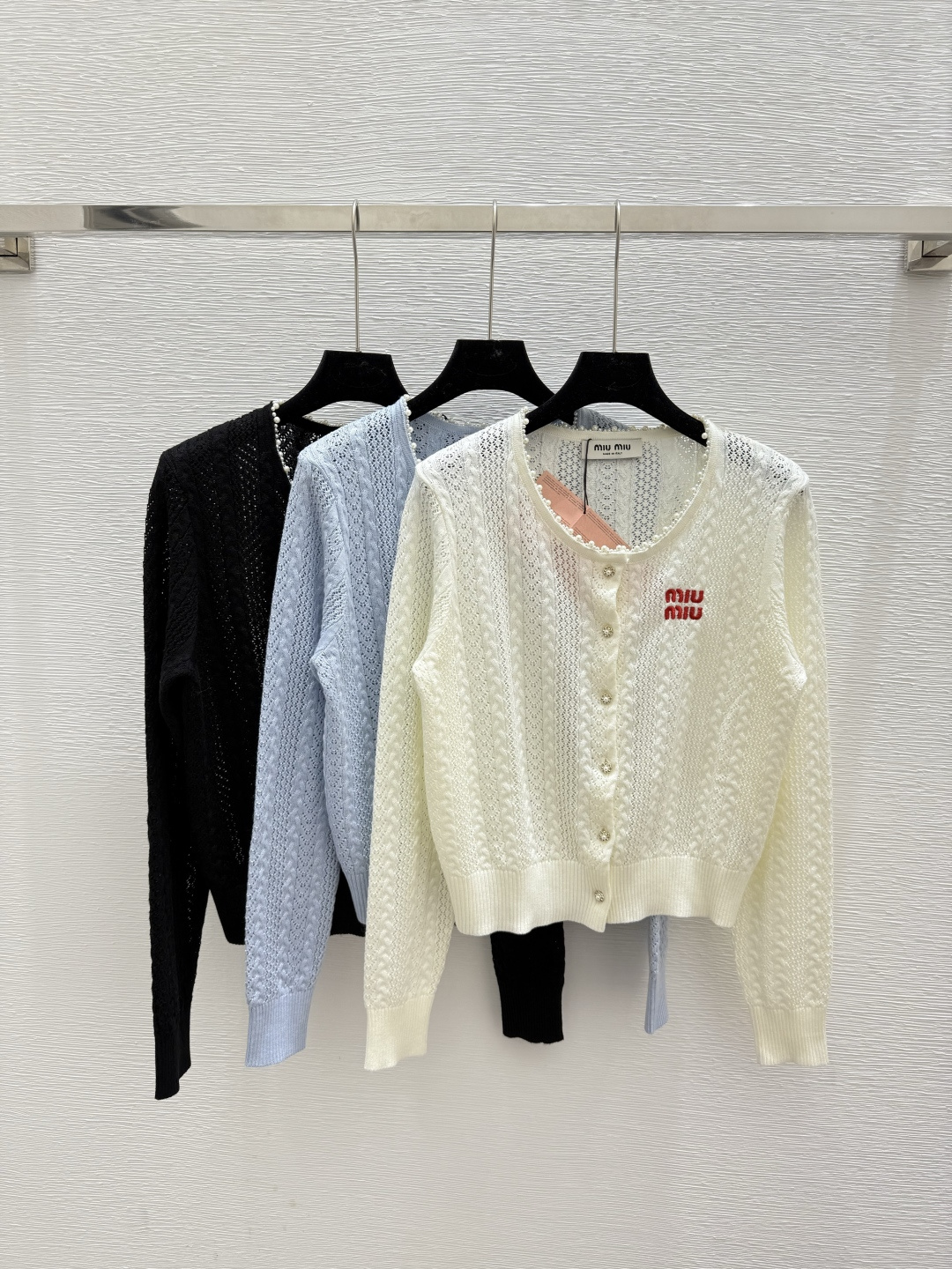 NO:479884,M Home Early Autumn New Style Beaded Hollow Round Neck Knitted Long Sleeve Cardigan Color White Blue Black Size 36.38.40,,alexander wang19860909M家 早秋新款 钉珠镂空圆领针织长袖开衫 颜色白色 蓝色 黑色 尺码36.38.40,,alexander wang,Women's clothing