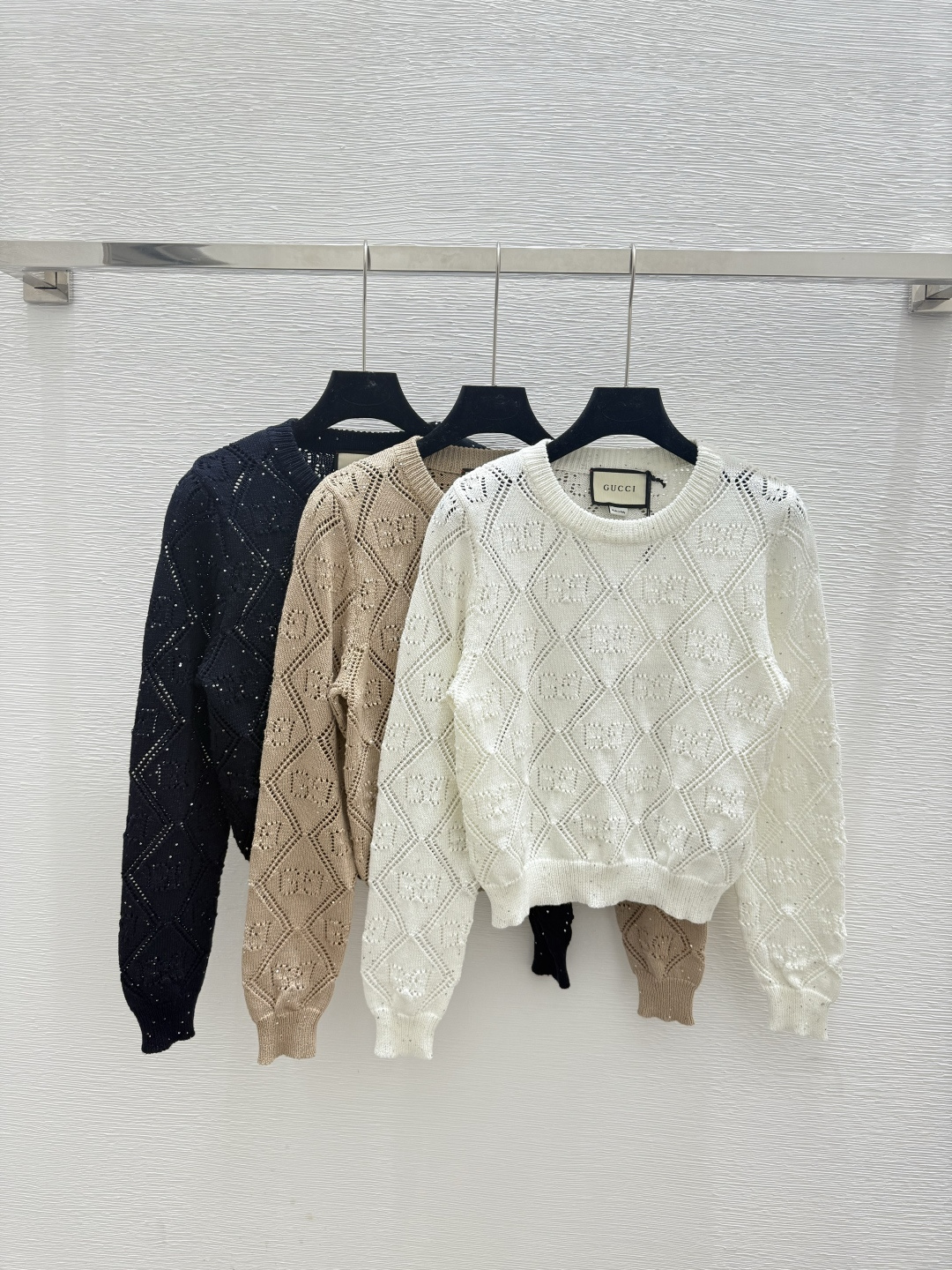 NO:479865,GHome Early Autumn New Style Solid Color Simple Hollow Knitted Long Sleeve Color White Oats Royal Blue Size 36.38.40,,alexander wang19860909Ｇ家 早秋新款 纯色简约镂空针织长袖 颜色白色 燕麦 宝蓝 尺码36.38.40,,alexander wang,Women's clothing