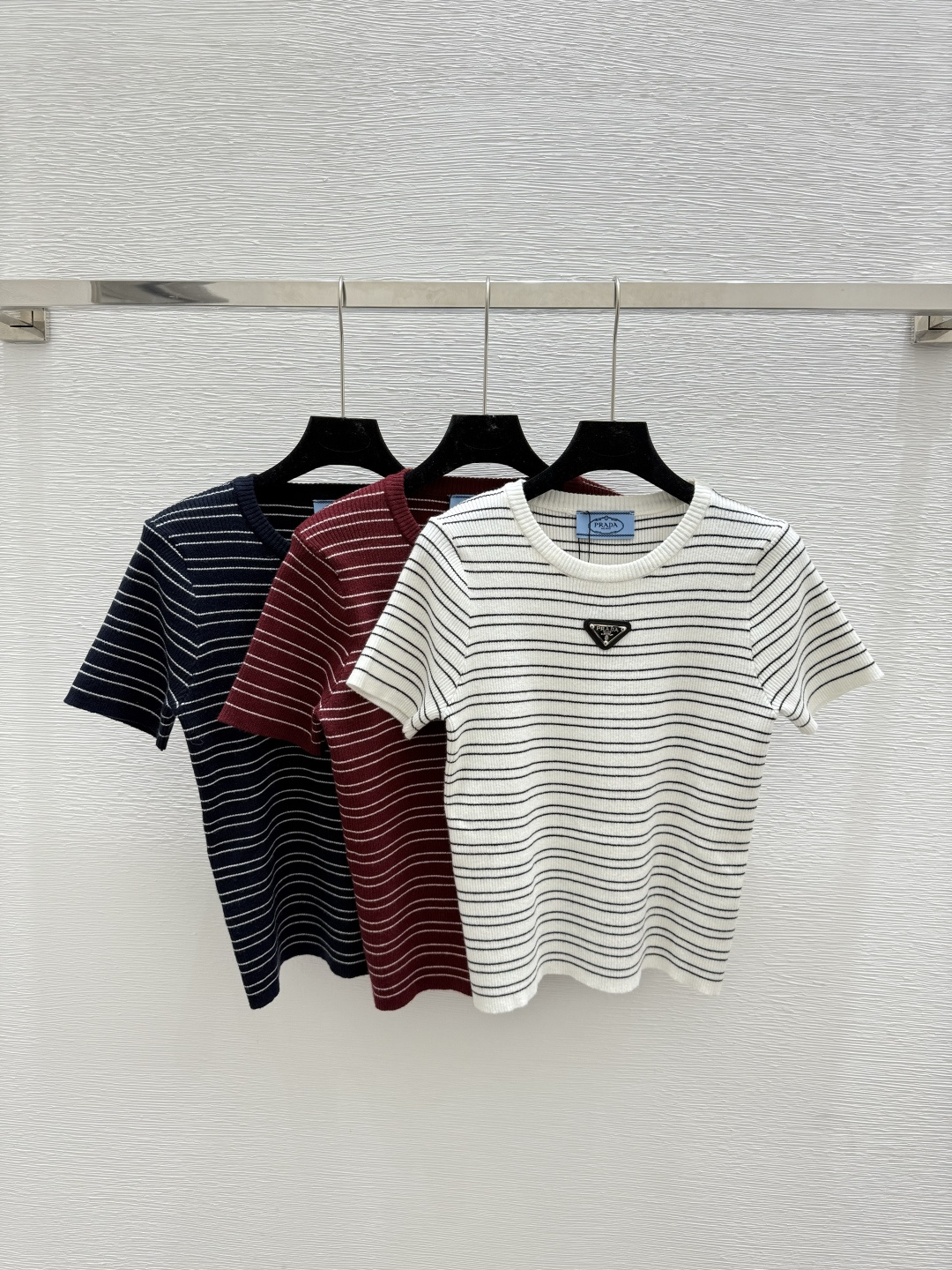 NO:479814,CH Home Summer New Style Contrast Striped Round Neck Knitted Short Sleeve Color White Red Royal Blue Size 36.38.40, T-shirt,alexander wang19860909CH家 夏季新款 撞色条纹圆领针织短袖 颜色白色 红色 宝蓝 尺码36.38.40,,T-shirt,alexander wang,Women's clothing