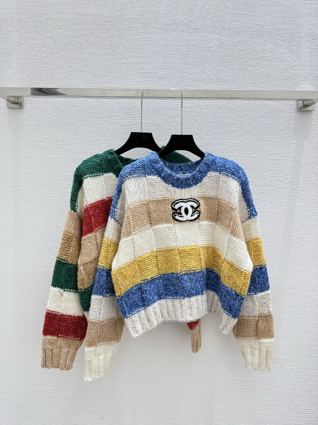 NO:481351,CH Home Early Autumn New Contrast Striped Round Neck Knitted Long Sleeve Color Blue Green Size 36.38.40,,alexander wang19860909CH家 早秋新款 撞色条纹圆领针织长袖 颜色蓝色 绿色 尺码36.38.40,,alexander wang,Women's clothing