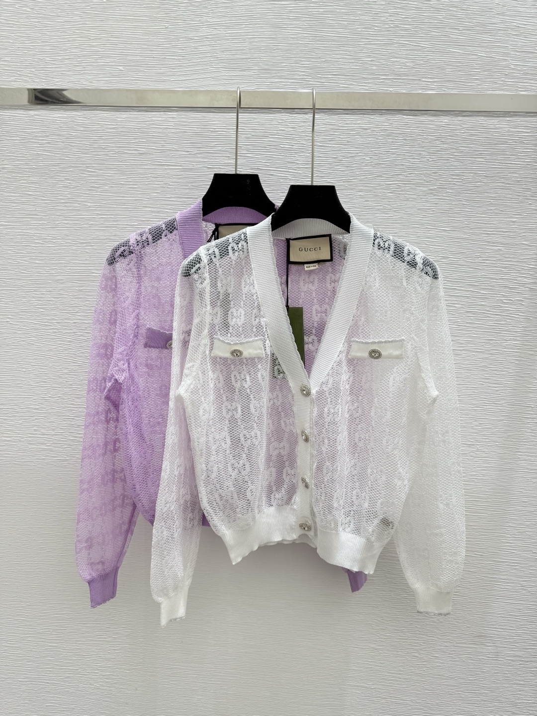 NO:483440,G Home Early Autumn New Style Solid Color Hollow V Neck Knitted Long Sleeve Cardigan Color White Purple Size 36.38.40, gucci,alexander wang19860909G家 早秋新款 纯色镂空V领针织长袖开衫 颜色白色 紫色 尺码36.38.40,,gucci,alexander wang,Women's clothing