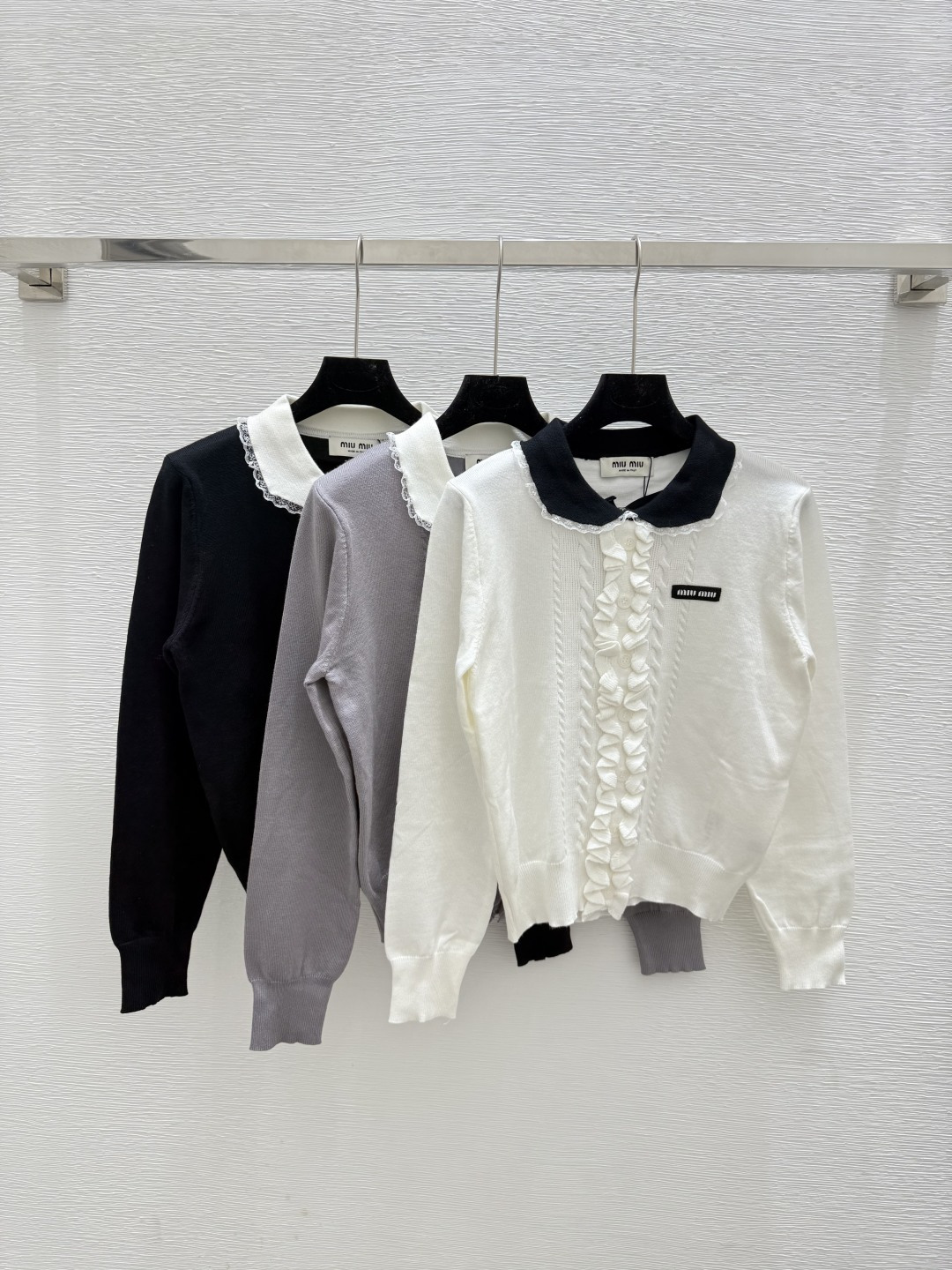 NO:487516,M Home Early Autumn New Ruffled Lapel Knitted Long Sleeve Color White Purple Black Size 36.38.40,,alexander wang19860909M家 早秋新款 荷叶边翻领针织长袖 颜色白色 紫色 黑色 尺码36.38.40,,alexander wang,Women's clothing