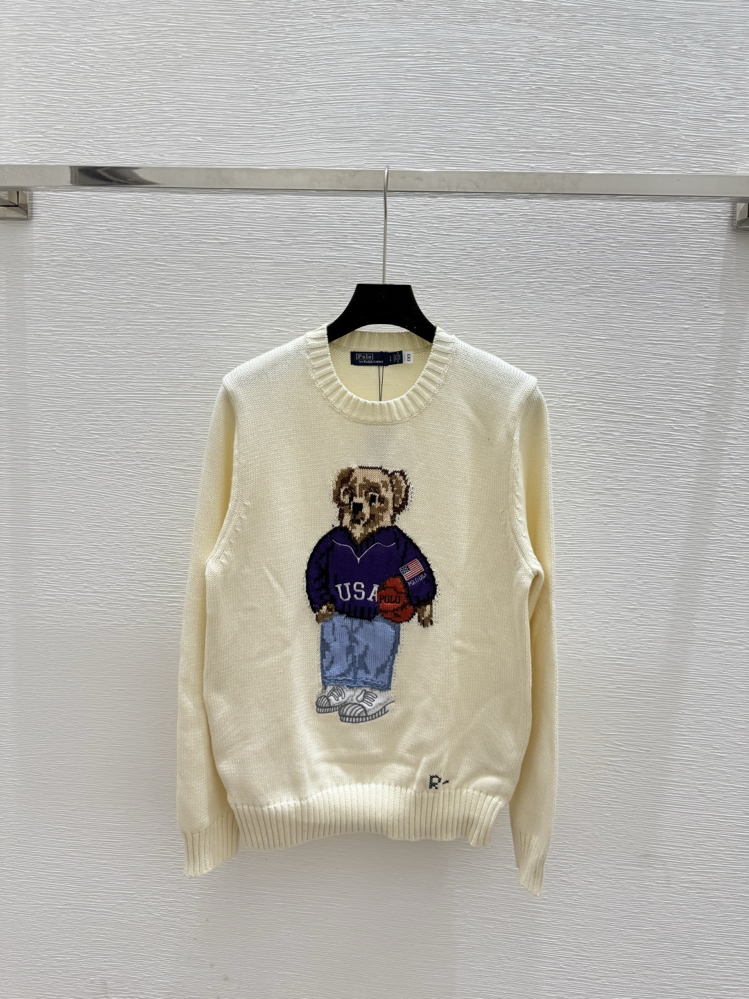 NO:492413,PO Home Early Autumn New Style Bear Jacquard Round Neck Knitted Long Sleeve Color White Size 36.38.40, Alexander Wang19860909PO家 早秋新款 小熊提花圆领针织长袖 颜色白色 尺码36.38.40,,alexander wang,Women's clothing