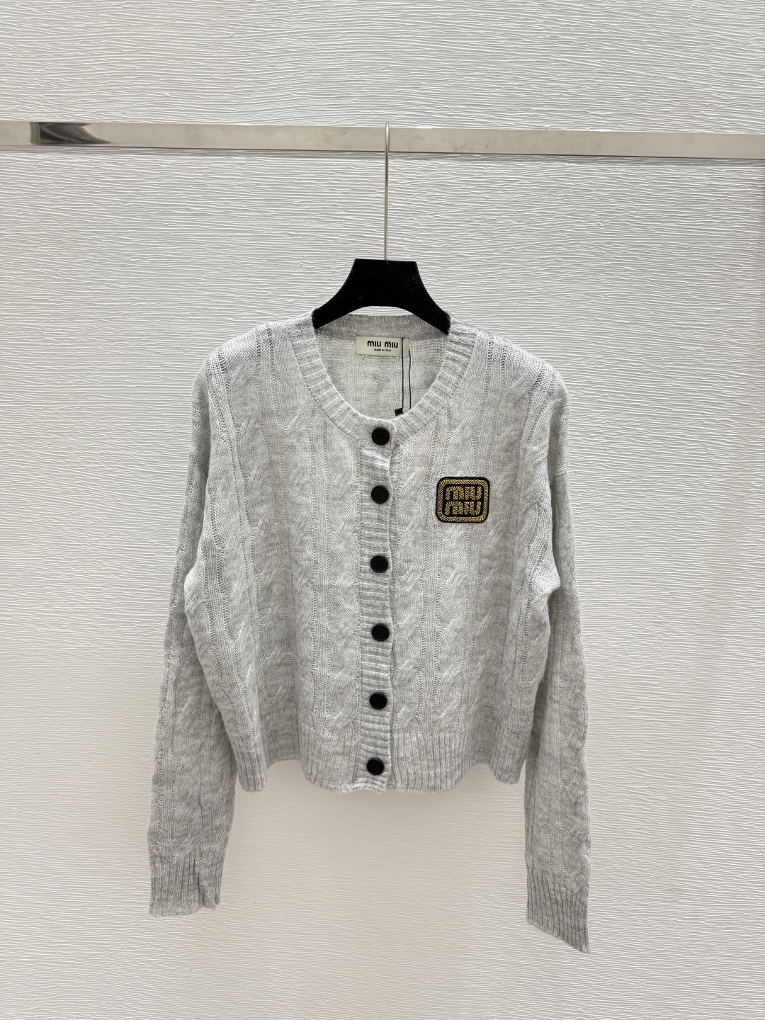 NO:492372,M Home Early Autumn New Style Solid Color Hollow Round Neck Knitted Long Sleeve Cardigan Color Gray Size 36.38.40,,alexander wang19860909M家 早秋新款 纯色镂空圆领针织长袖开衫 颜色灰色 尺码36.38.40,,alexander wang,Women's clothing