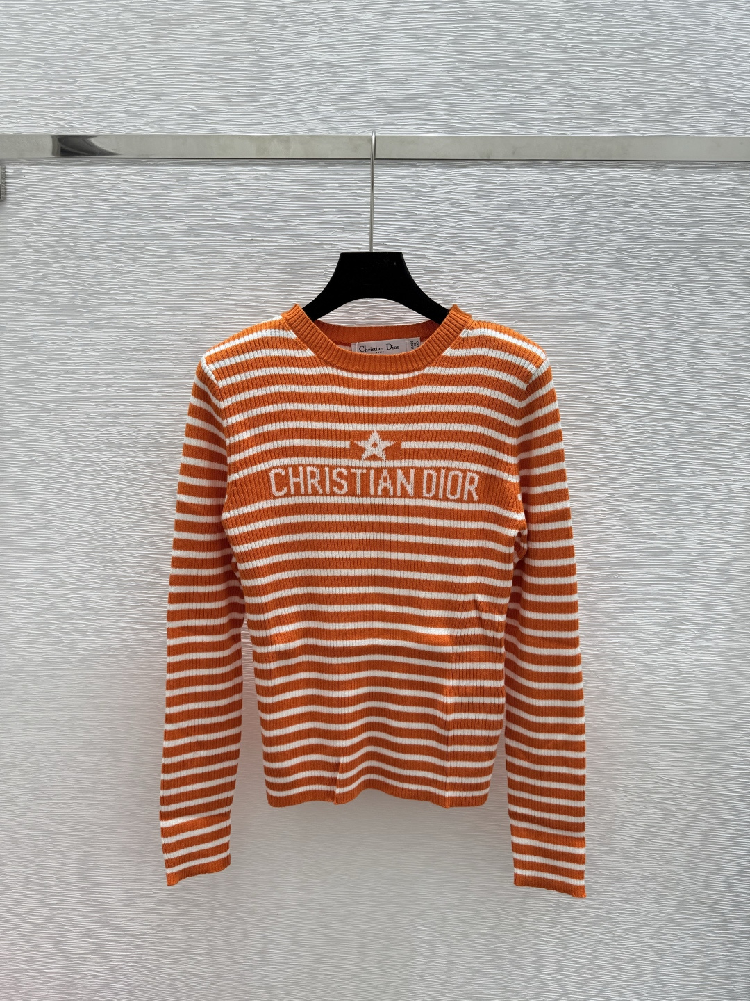 NO:495682,D Home Early Autumn New Five-pointed Star Letter Striped Round Neck Knitted Long Sleeve Cardigan Color Orange Size 36.38.40, Dior, Alexander wang19860909D家 早秋新款 五角星字母条纹圆领针织长袖开衫 颜色橙色 尺码36.38.40,,dior,alexander wang,Women's clothing