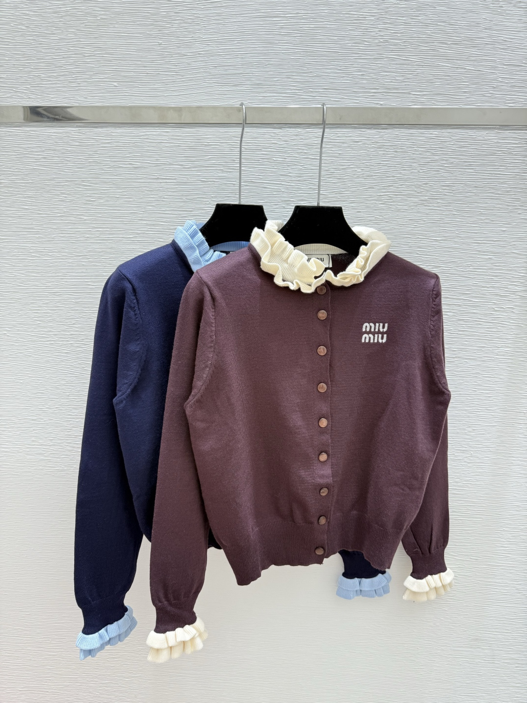 NO:497371,M Home Early Autumn New Contrasted Ruffled Knitted Long Sleeve Cardigan Color Wine Red Size 36.38.40, Alexander Wang19860909M家 早秋新款 撞色荷叶边针织长袖开衫 颜色酒红 尺码36.38.40,,alexander wang,Women's clothing