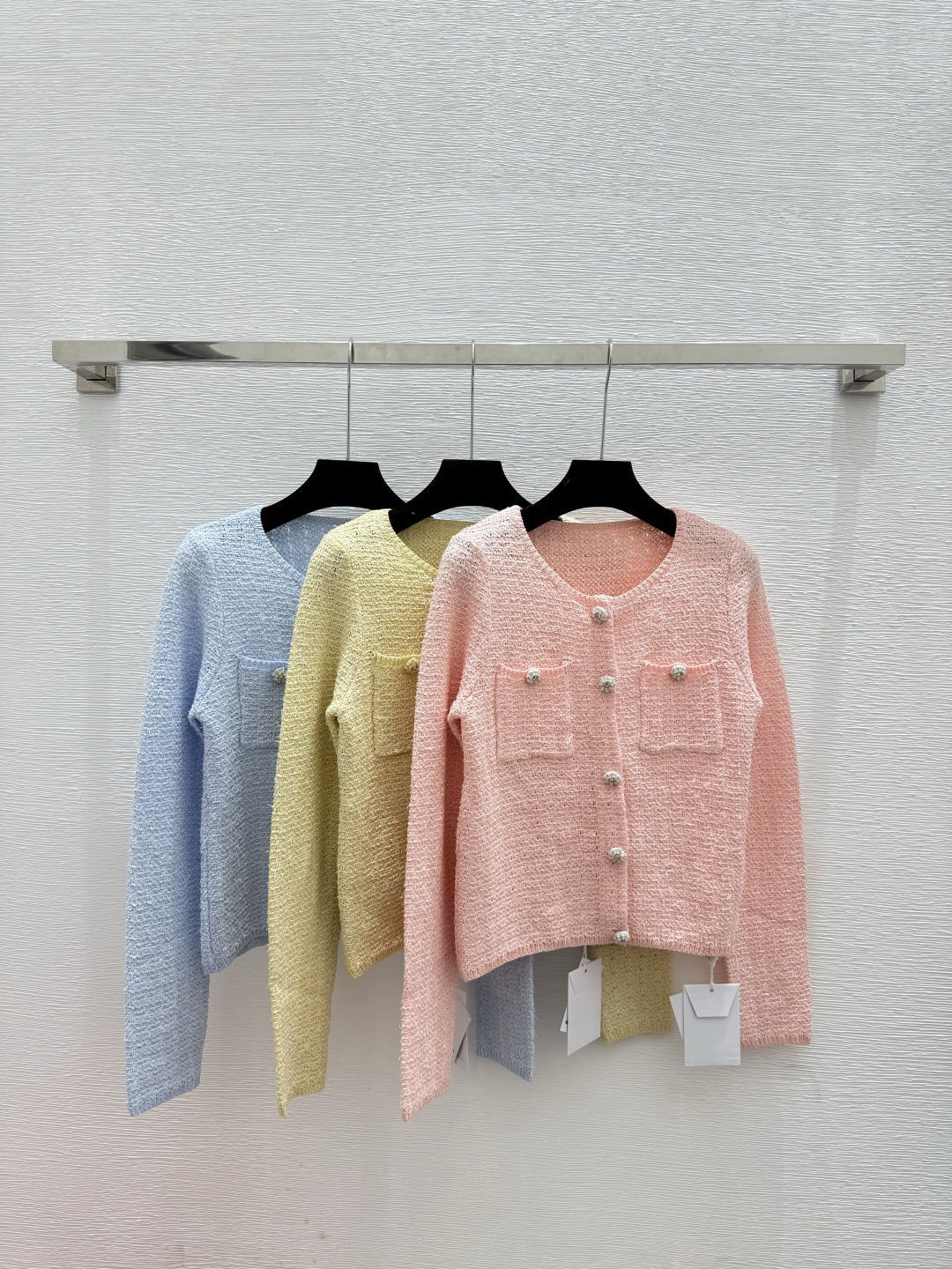 NO:499066,CH Home Early Autumn New Style Solid Color Simple Hollow Round Neck Knitted Long Sleeve Cardigan Color Pink Yellow Blue Size 36.38.40,,alexander wang19860909CH家 早秋新款 纯色简约镂空圆领针织长袖开衫 颜色粉色 黄色 蓝色 尺码36.38.40,,alexander wang,Women's clothing