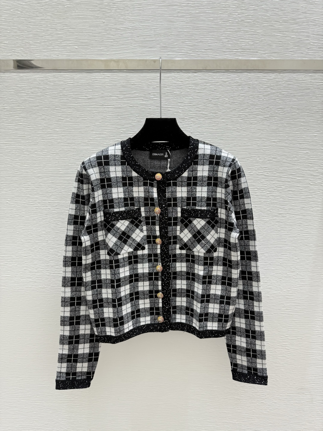 NO:500539,DI Home Early Autumn New Style Plaid Striped Bead Chip Round Neck Knitted Long Sleeve Cardigan Color Black Size 36.38.40, Alexander Wang19860909DI家 早秋新款 格子条纹珠片圆领针织长袖开衫 颜色黑色 尺码36.38.40,,alexander wang,Women's clothing