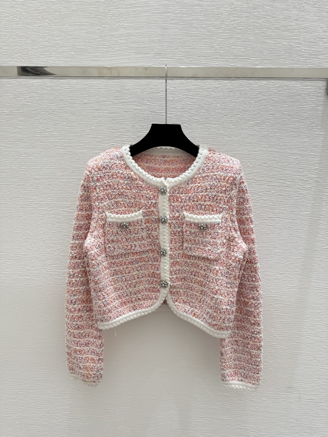 NO:502318,CH Home Early Autumn New Contrast Striped Round Neck Knitted Long Sleeve Cardigan Color Pink Size 36.38.40,,alexander wang19860909CH家 早秋新款 撞色条纹圆领针织长袖开衫 颜色粉色 尺码36.38.40,,alexander wang,Women's clothing
