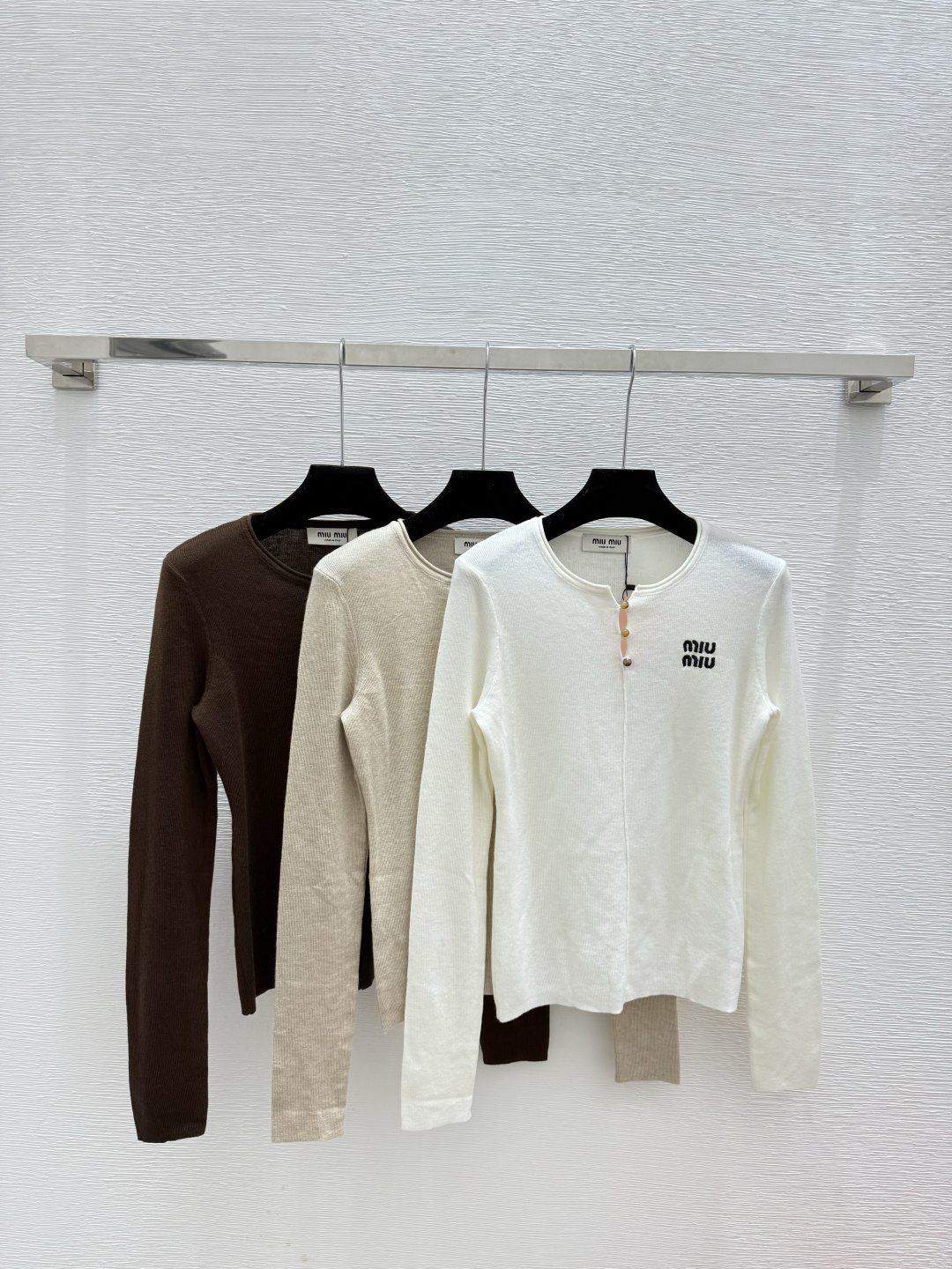 NO:503262,M Home Early Autumn New Style Solid Color Simple Round Neck Knitted Long Sleeve Color White Oat Coffee Size 36.38.40, Alexander wang19860909M家 早秋新款 纯色简约圆领针织长袖 颜色白色 燕麦 咖啡 尺码36.38.40,,alexander wang,Women's clothing