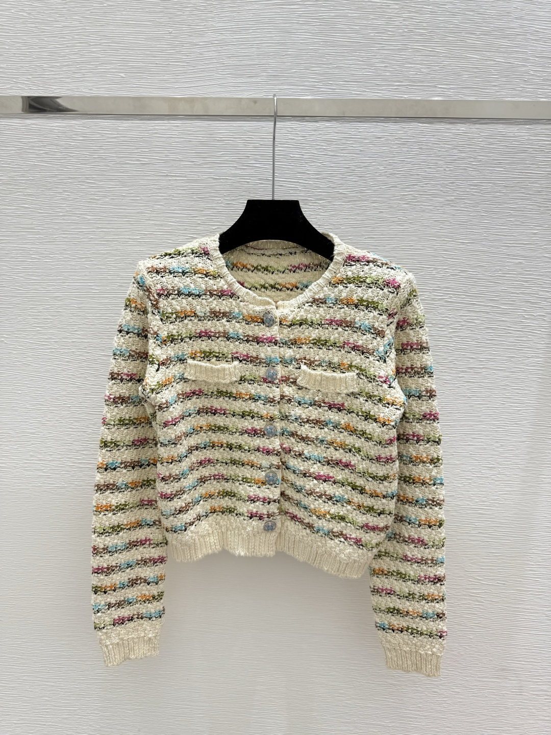 NO:505030,CH Home Early Autumn New Contrast Striped Gold and Silver Line Round Neck Knitted Long Sleeve Cardigan Color White Size 36.38.40, Alexander Wang19860909CH家 早秋新款 撞色条纹金银线圆领针织长袖开衫 颜色白色 尺码36.38.40,,alexander wang,Women's clothing