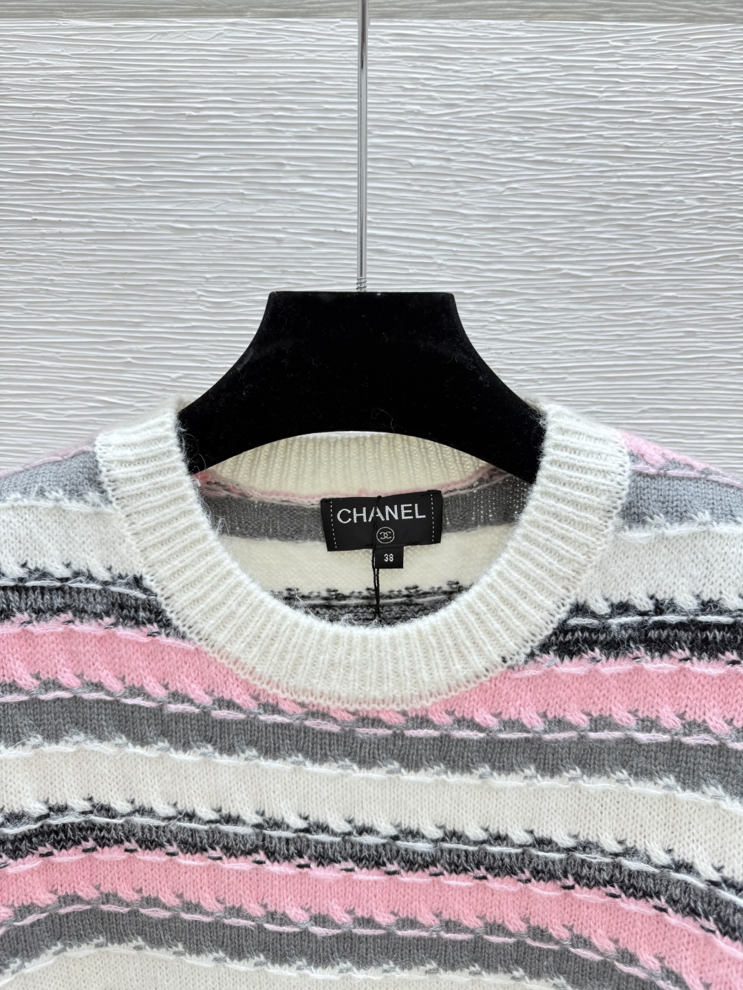 🆕CH家🆕 早秋新款 撞色条纹圆领针织长袖颜色：白色 粉色尺码：36.38.40