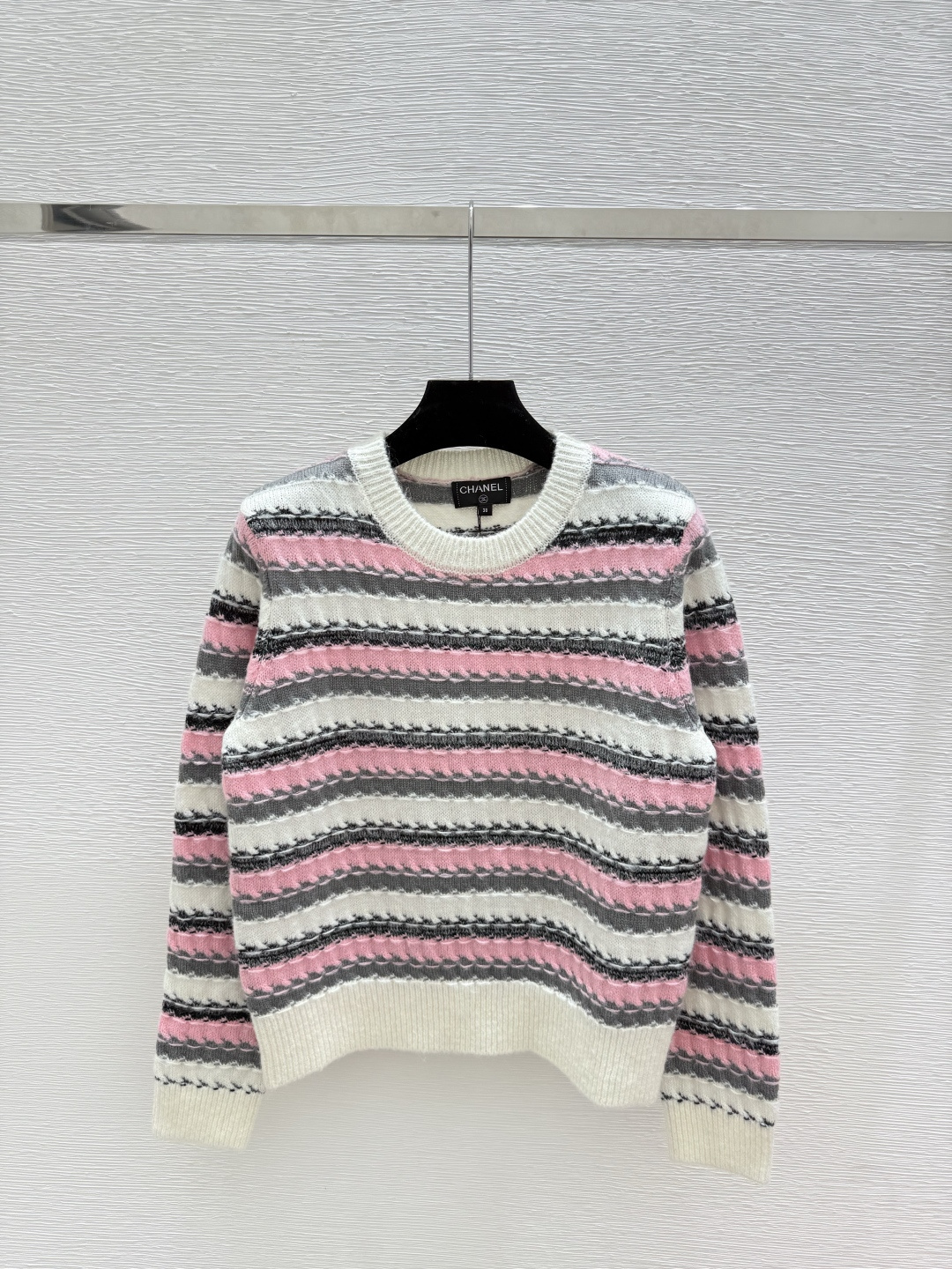 🆕CH家🆕 早秋新款 撞色条纹圆领针织长袖颜色：白色 粉色尺码：36.38.40