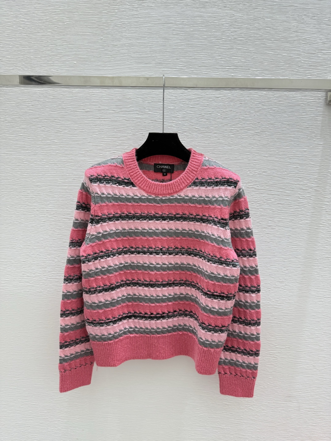 🆕CH家🆕 早秋新款 撞色条纹圆领针织长袖颜色：白色 粉色尺码：36.38.40