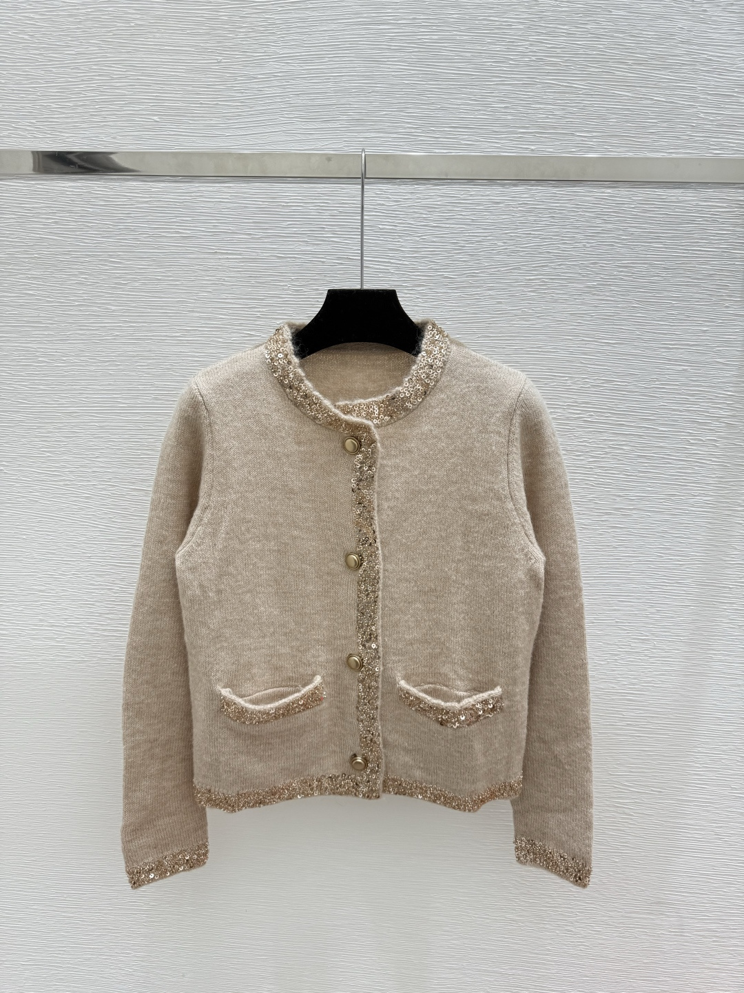 NO:504955,CE Home Early Autumn New Style Solid Color Bead Chip Round Neck Knitted Long Sleeve Cardigan Color Coffee Size 36.38.40, Alexander wang19860909CE家 早秋新款 纯色珠片圆领针织长袖开衫 颜色咖啡 尺码36.38.40,,alexander wang,Women's clothing