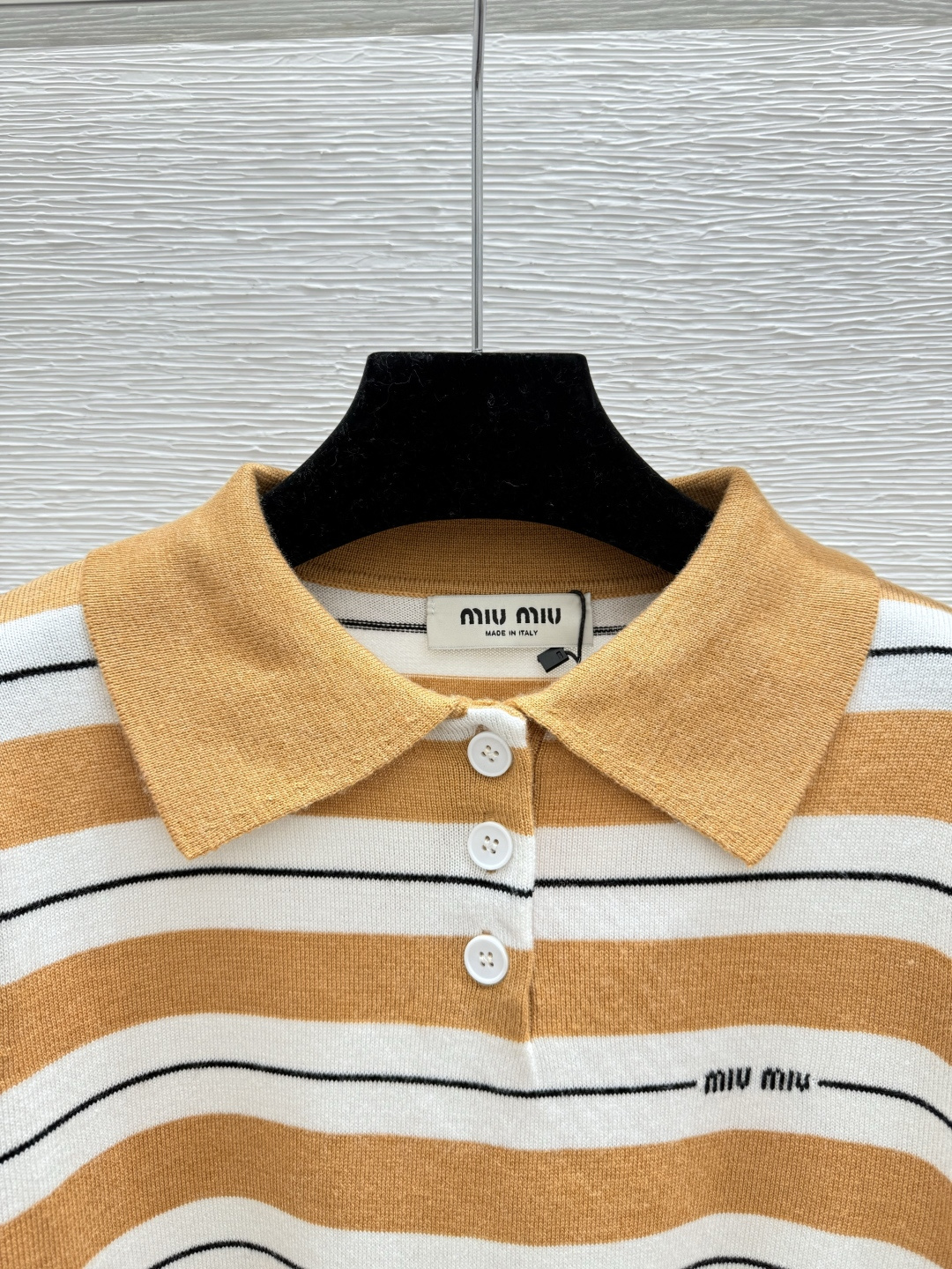 🆕M家🆕 早秋新款 撞色条纹翻领针织长袖颜色：卡其 橙色 灰色尺码：36.38.40