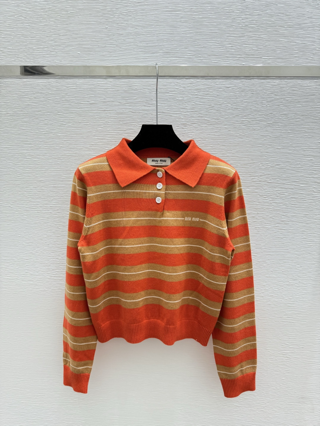 🆕M家🆕 早秋新款 撞色条纹翻领针织长袖颜色：卡其 橙色 灰色尺码：36.38.40