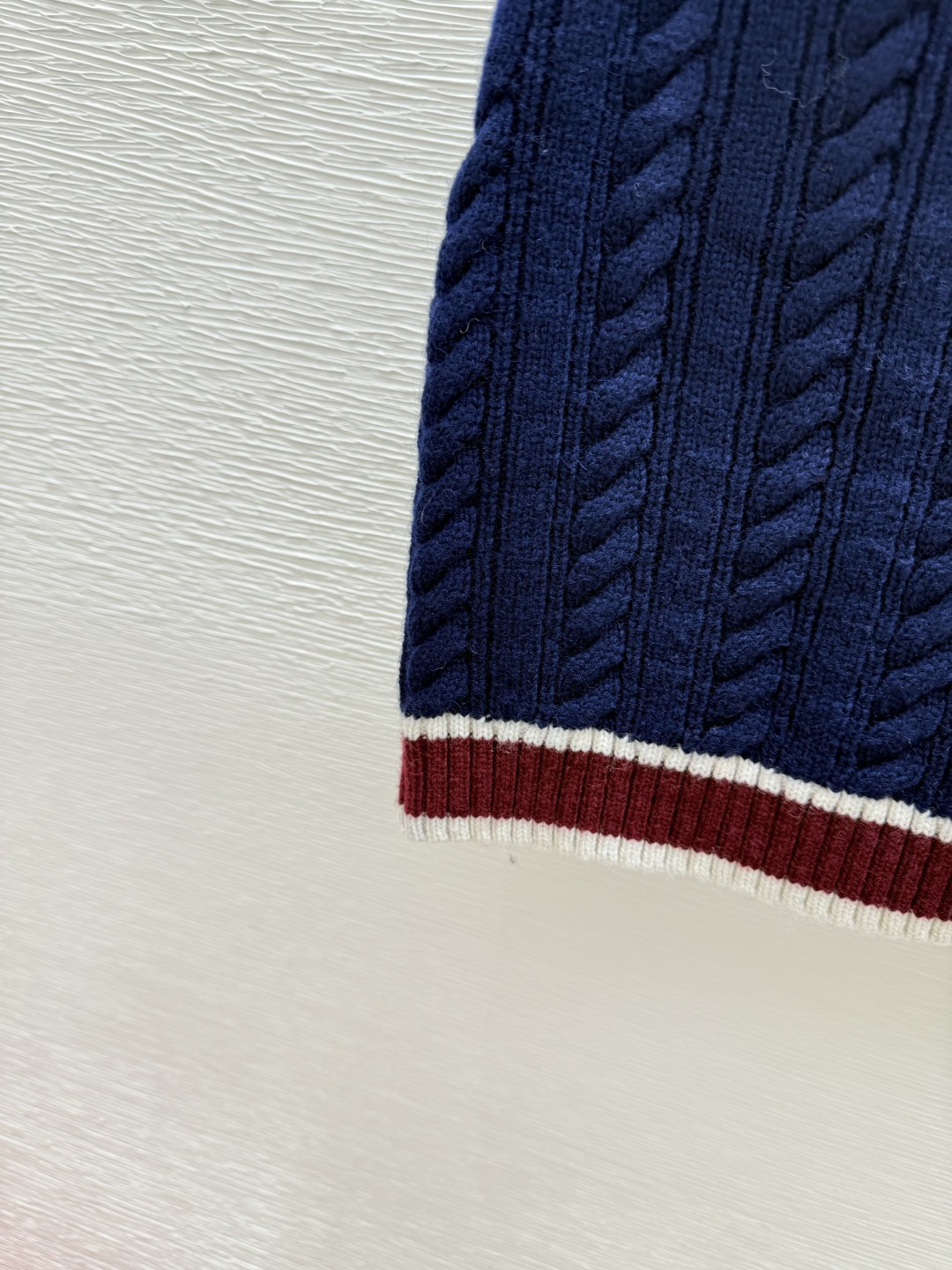 🆕CH家🆕 夏季新款 拼色条纹针织半裙颜色：宝蓝尺码：36.38.40