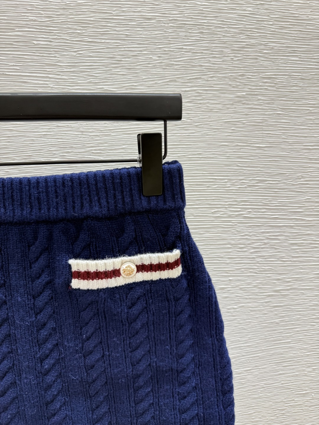 🆕CH家🆕 夏季新款 拼色条纹针织半裙颜色：宝蓝尺码：36.38.40