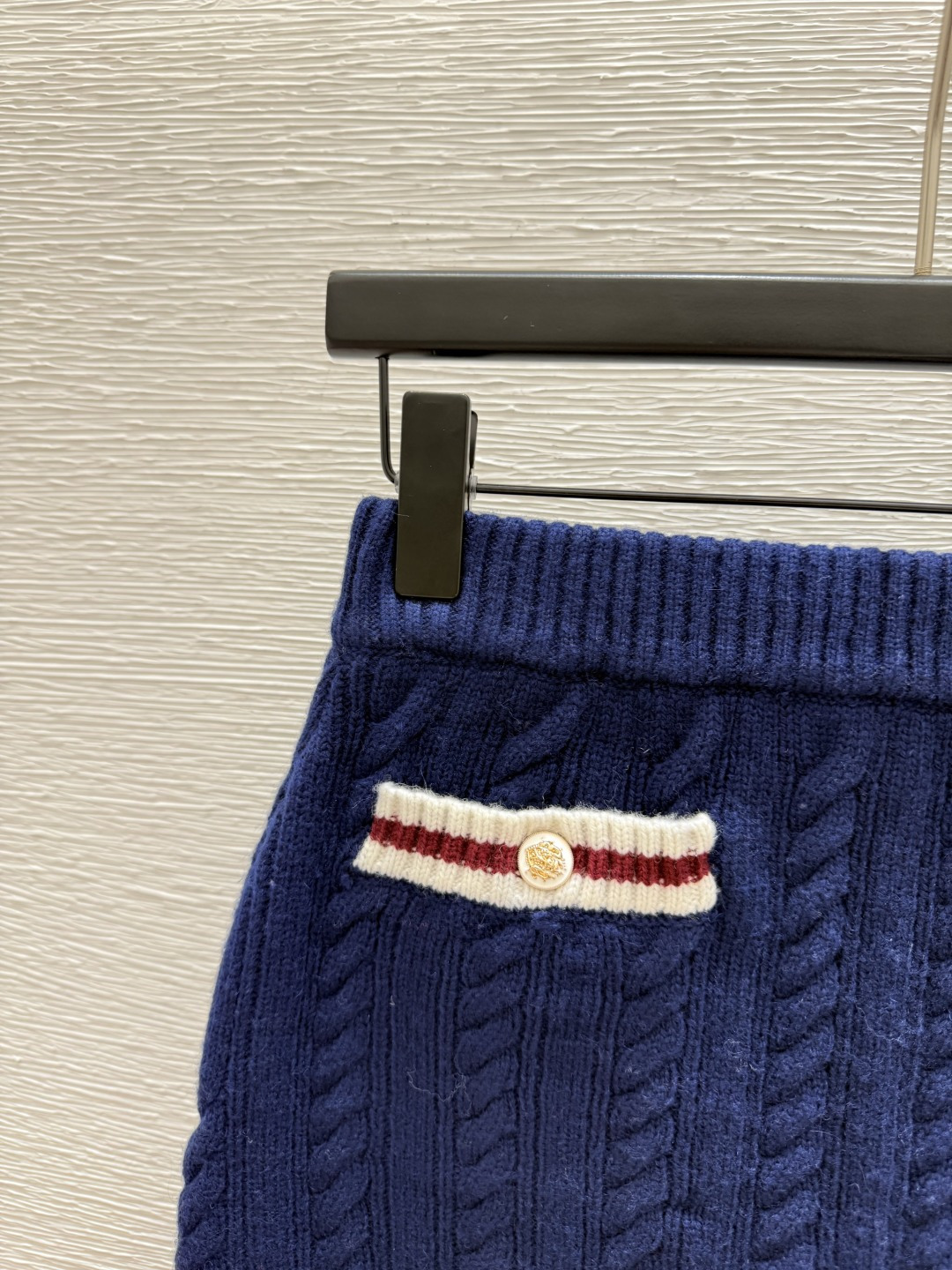 🆕CH家🆕 夏季新款 拼色条纹针织半裙颜色：宝蓝尺码：36.38.40