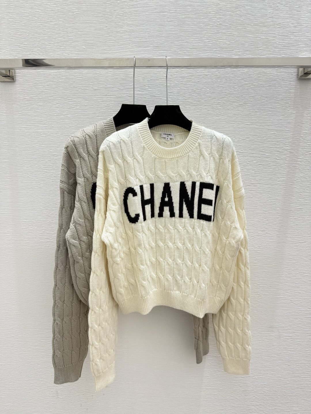 NO:507559,CH Home Early Autumn New Style Letter Jacquard Round Neck Knitted Long Sleeve Color White Oat Size 36.38.40, Alexander Wang19860909CH家 早秋新款 字母提花圆领针织长袖 颜色白色 燕麦 尺码36.38.40,,alexander wang,Women's clothing