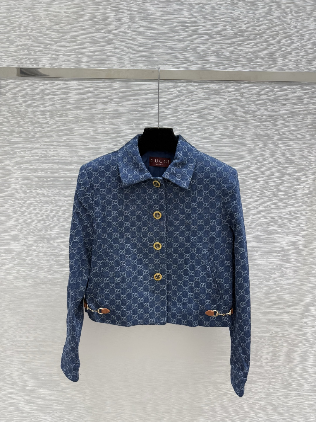 NO:517023,G home ~ Big product real photos G home early autumn new style old-fashioned letter printed lapel denim cardigan color blue size 36.38.40, gucci, alexander wang19860909G家～大货实拍图G家 早秋新款 老花字母印花翻领牛仔开衫 颜色蓝色 尺码36.38.40,,gucci,alexander wang,Women's clothing