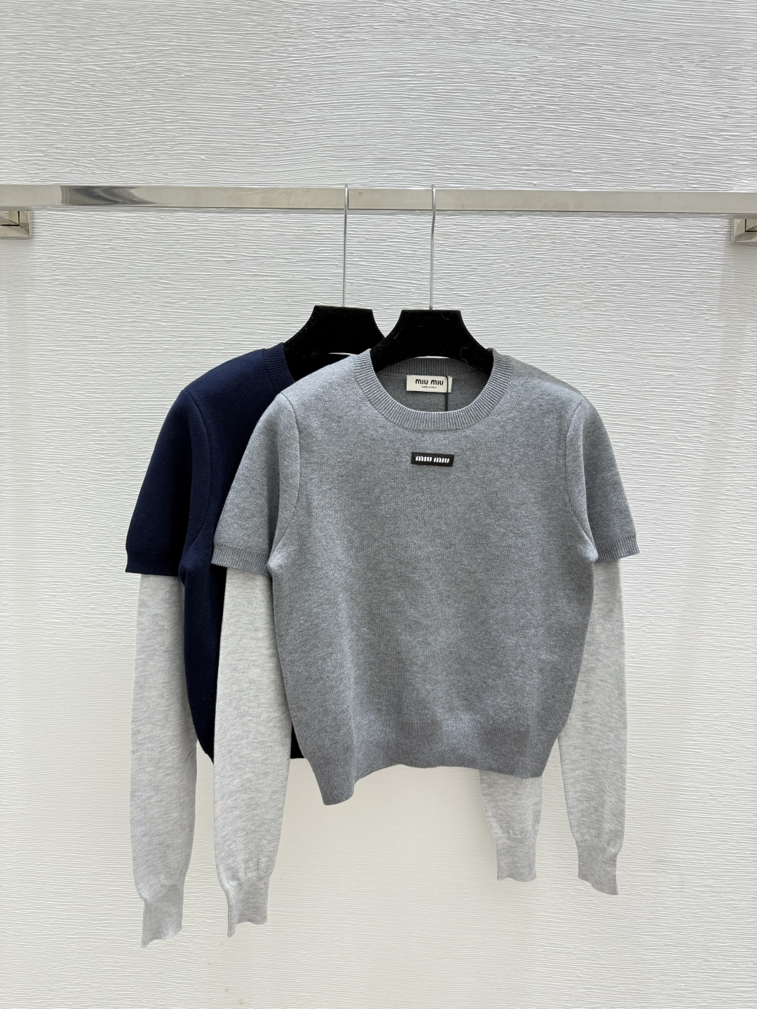 NO:517030,M Home Early Autumn New Style Solid Color Spliced ​​Round Neck Fake Two-Piece Knitted Long Sleeve Color Gray Royal Blue Size 36.38.40, Alexander Wang19860909M家 早秋新款 纯色拼接圆领假两件针织长袖 颜色灰色 宝蓝 尺码36.38.40,,alexander wang,Women's clothing